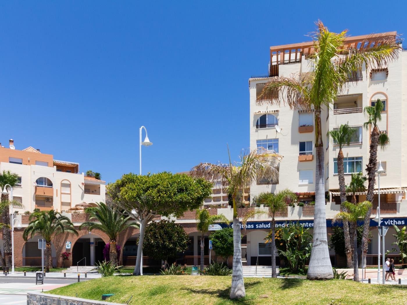 Apto Jardines de Mariote. Apartment in der Nähe von San Cristobal Beach, WLAN. in Almuñécar
