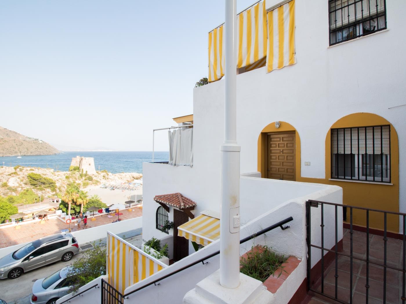 Apto Tesorillo II. Appartement met terras, uitzicht op zee en gemeenschappelijk .en Almuñécar