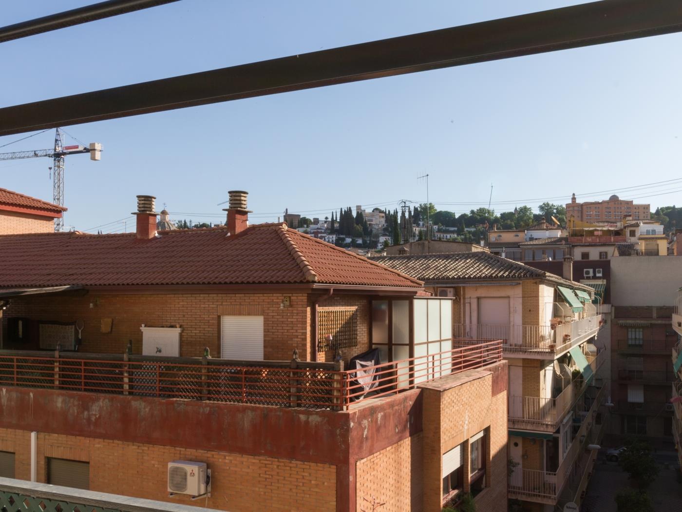 Apto Paseo del Salón. Penthouse central avec une grande terrasse. à Granada