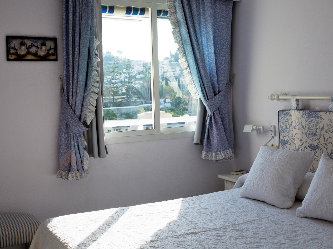 Apto. Velilla. Precioso apartamento con vistas al mar, Almuñecar. en Almuñécar