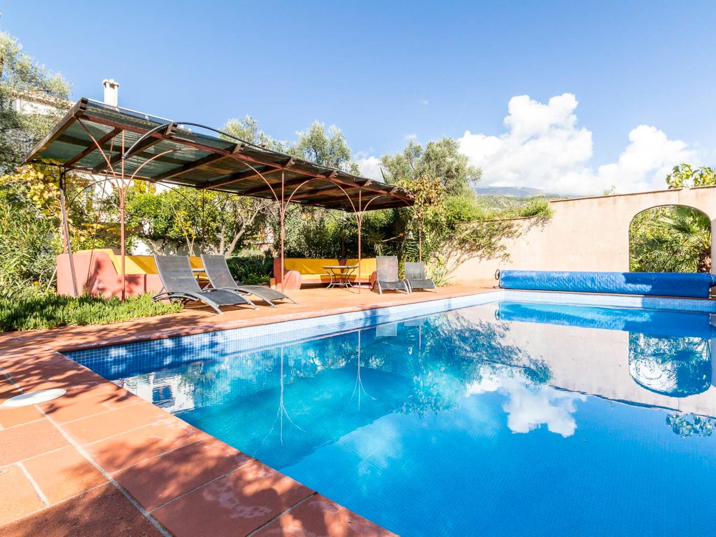 Magnífica casa rural y piscina privada en Chite
