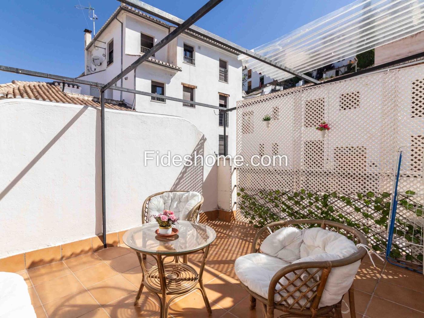 Casa con terraza y wifi en Granada