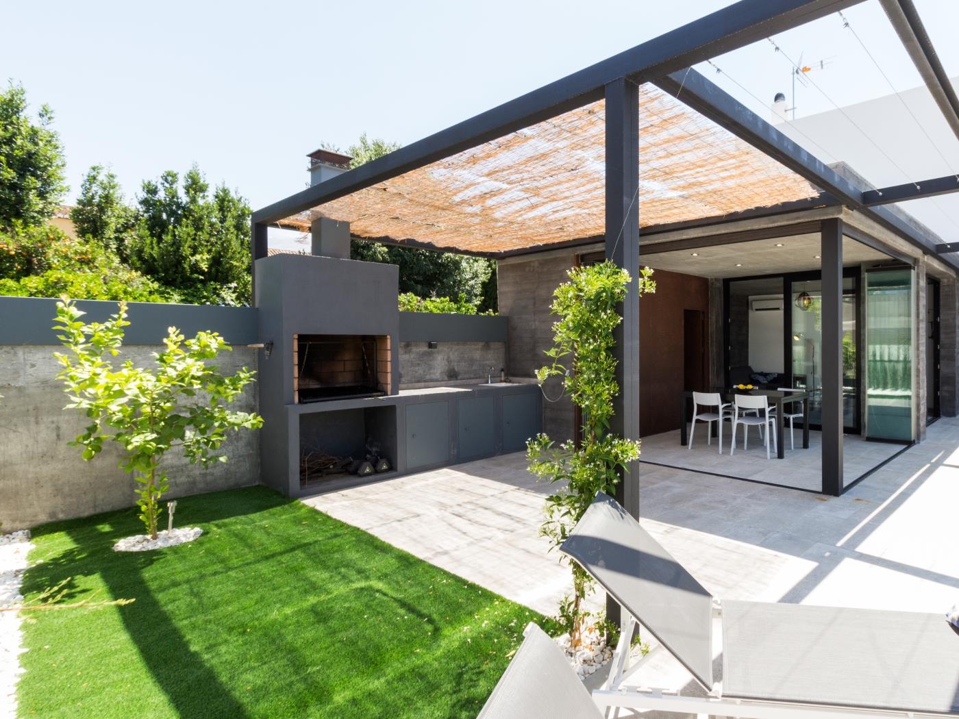 Exclusive Villa with garden and pool in Melegís