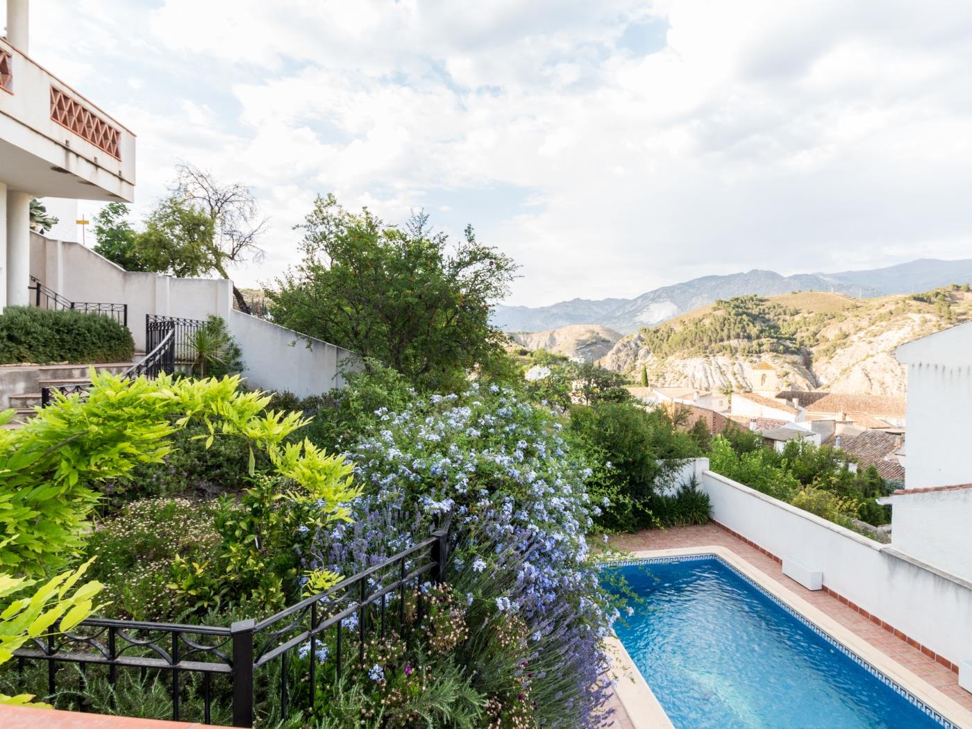 Fabulosa villa con piscina privada y vistas en Cónchar