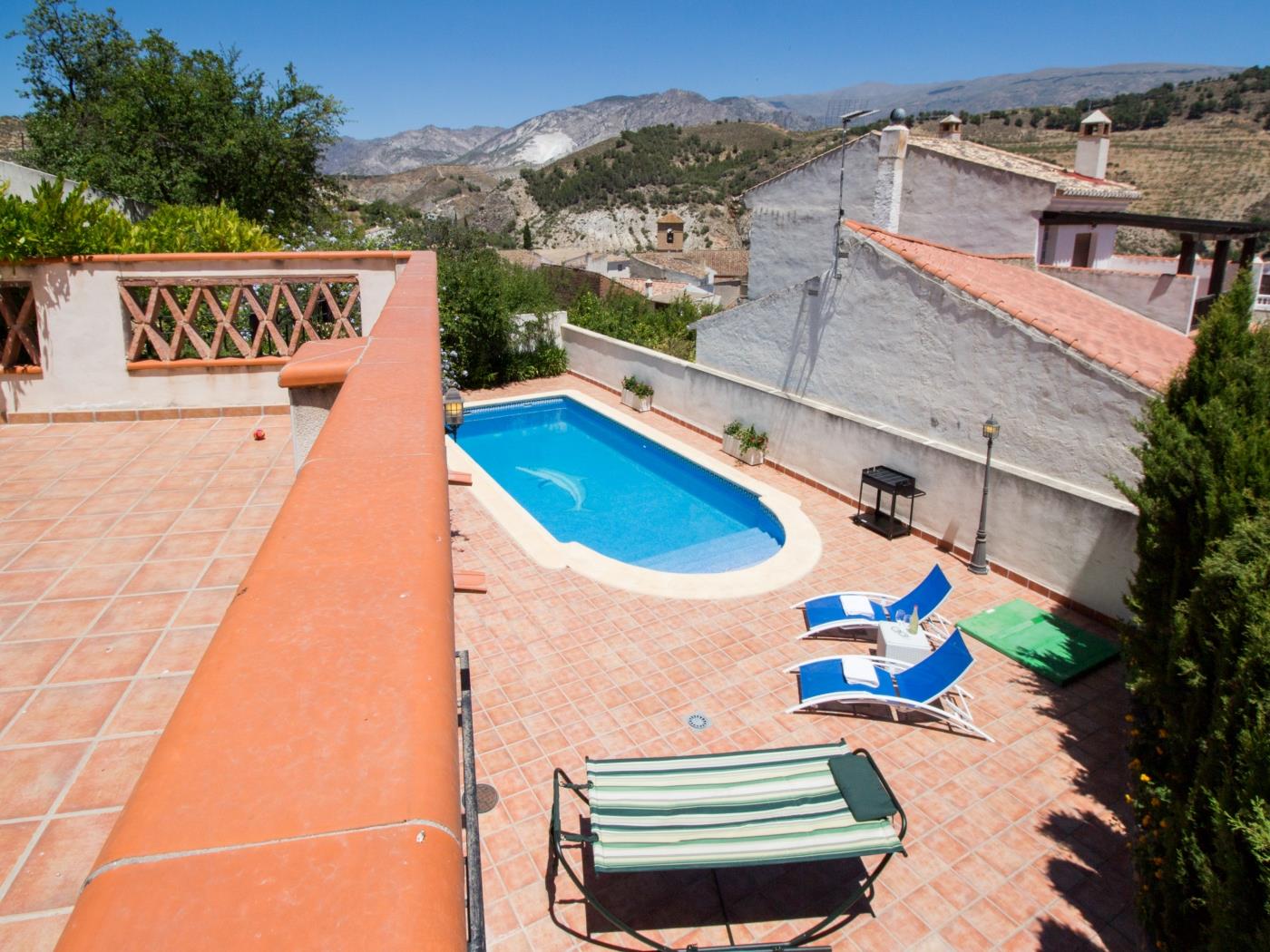Fabulosa villa con piscina privada y vistas en Cónchar