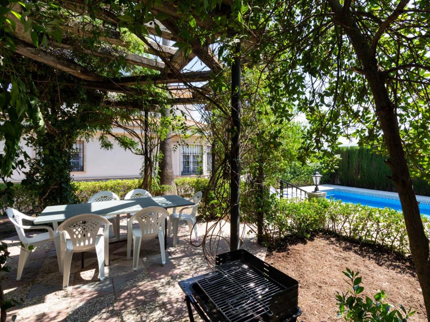Magnifique villa avec jardin et piscine. à Padul