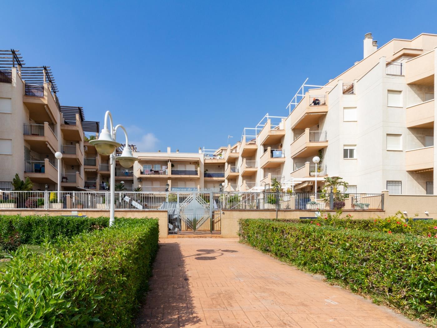 Apto Castell Beach. Apartment mit einer geräumigen Terrasse am Meer. in Castell de Ferro