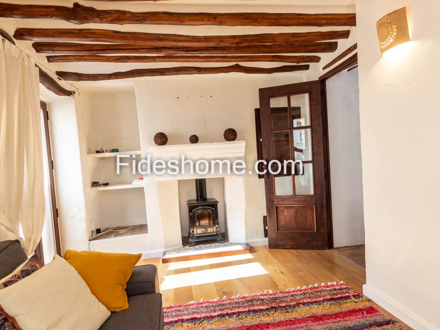Magnífica casa con encanto, terraza y vistas en Chite. en Chite