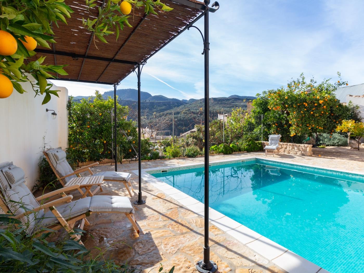 Luxe huis zwembad,uitzicht en parkeergelegenheid .en Albuñuelas