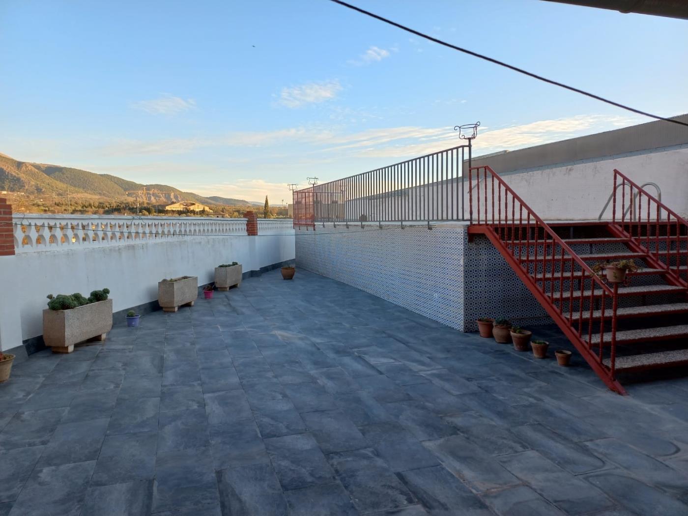 Industrial warehouse and residence of 2787 m2 in Dúrcal. in Dúrcal