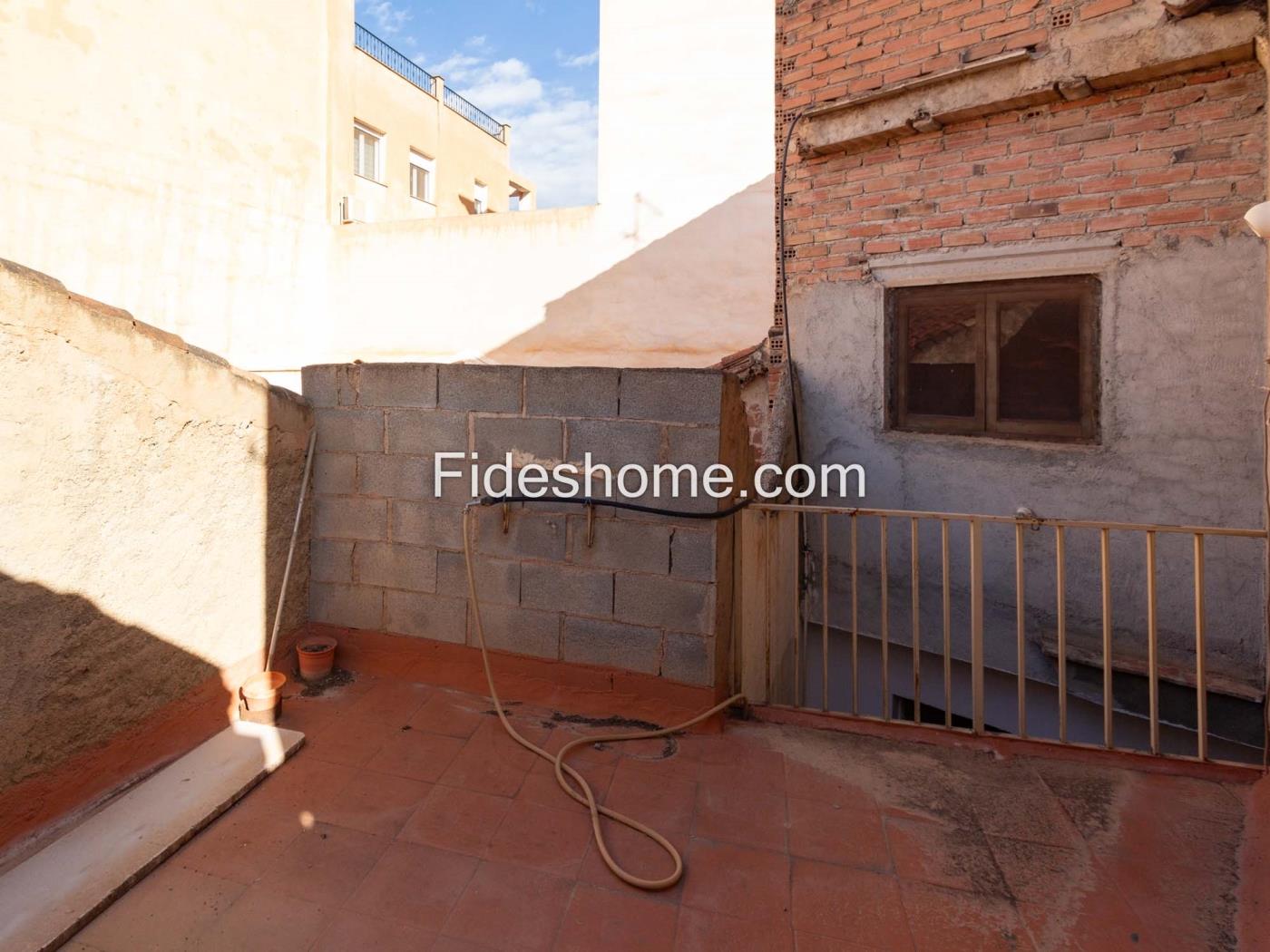 Townhouse with garage and storage room in Dúrcal in Dúrcal