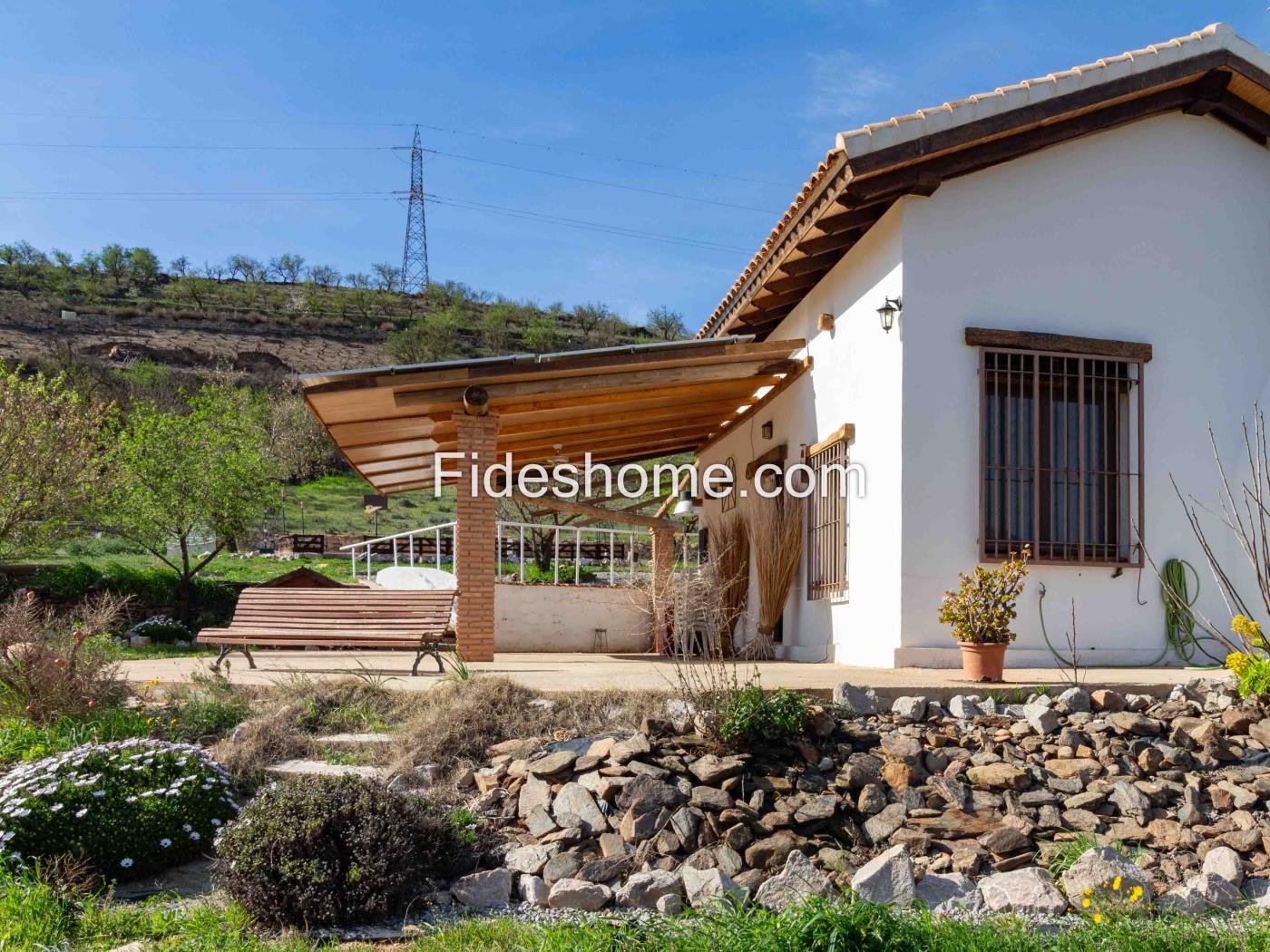 Charming Cortijo in Nigüelas with beautiful views and fireplace in Nigüelas