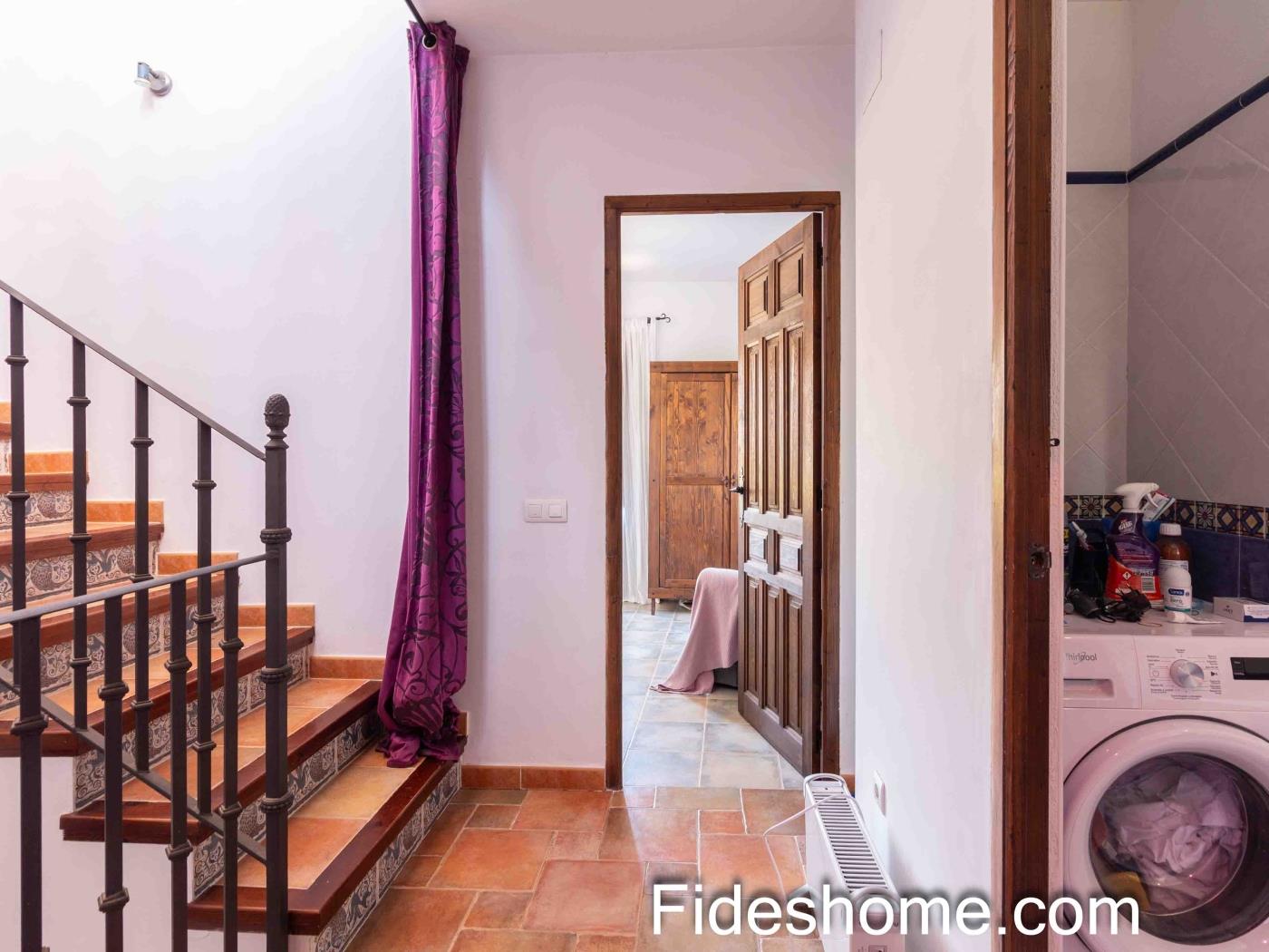 Large village house with pool, patio/garden, terraces and central heating in Pinos del Valle