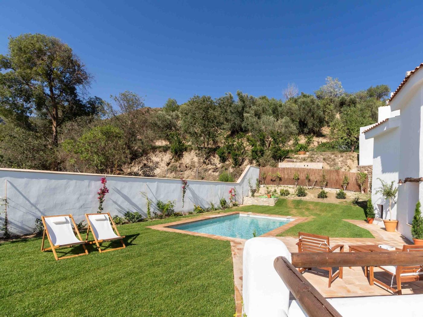 Magnifique maison rustique avec piscine, jardin et vue à Acequias