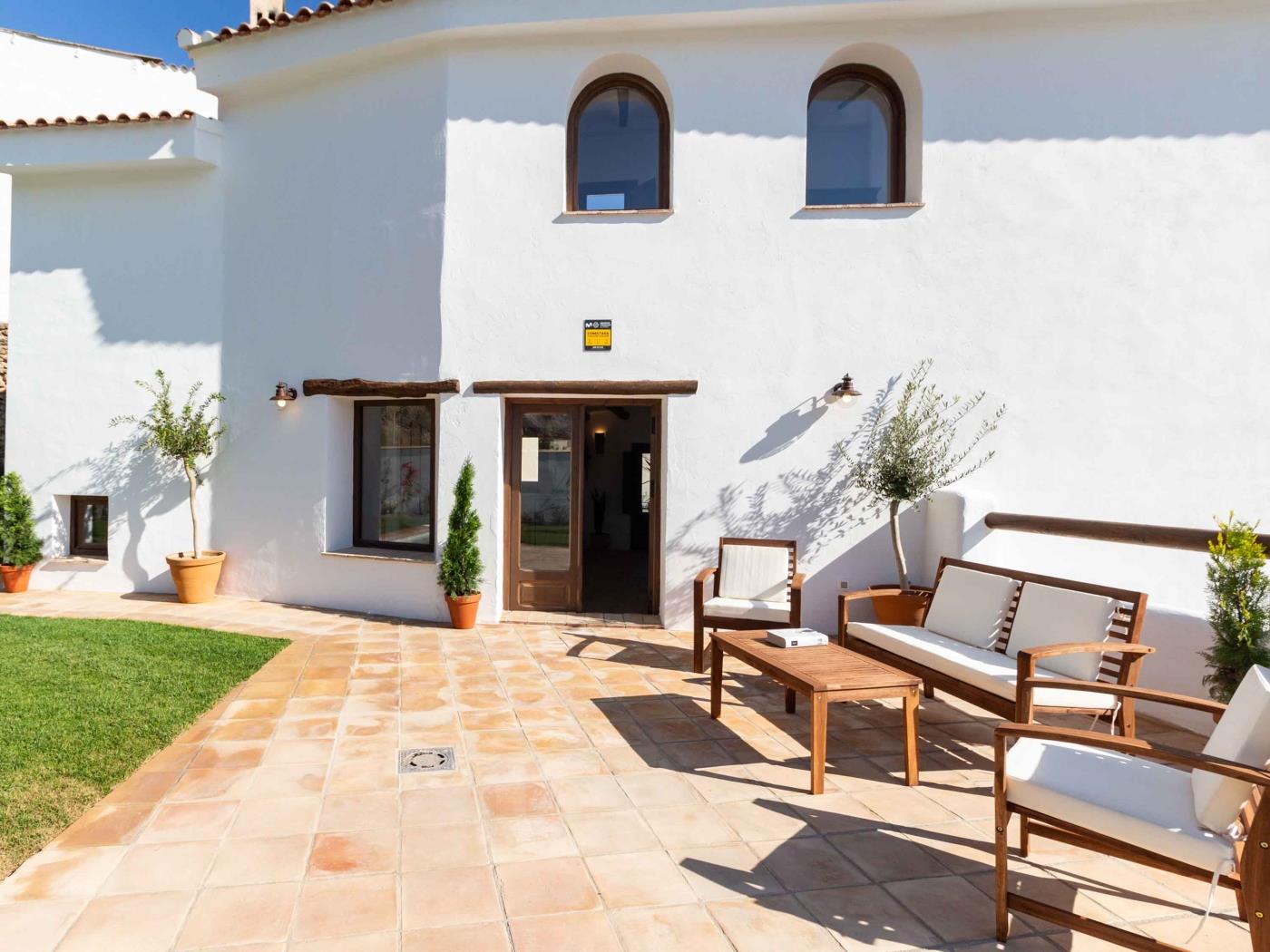 Magnifique maison rustique avec piscine, jardin et vue à Acequias