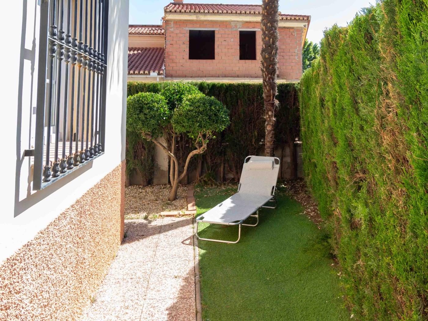 Casa con barbacoa y piscina en Dúrcal