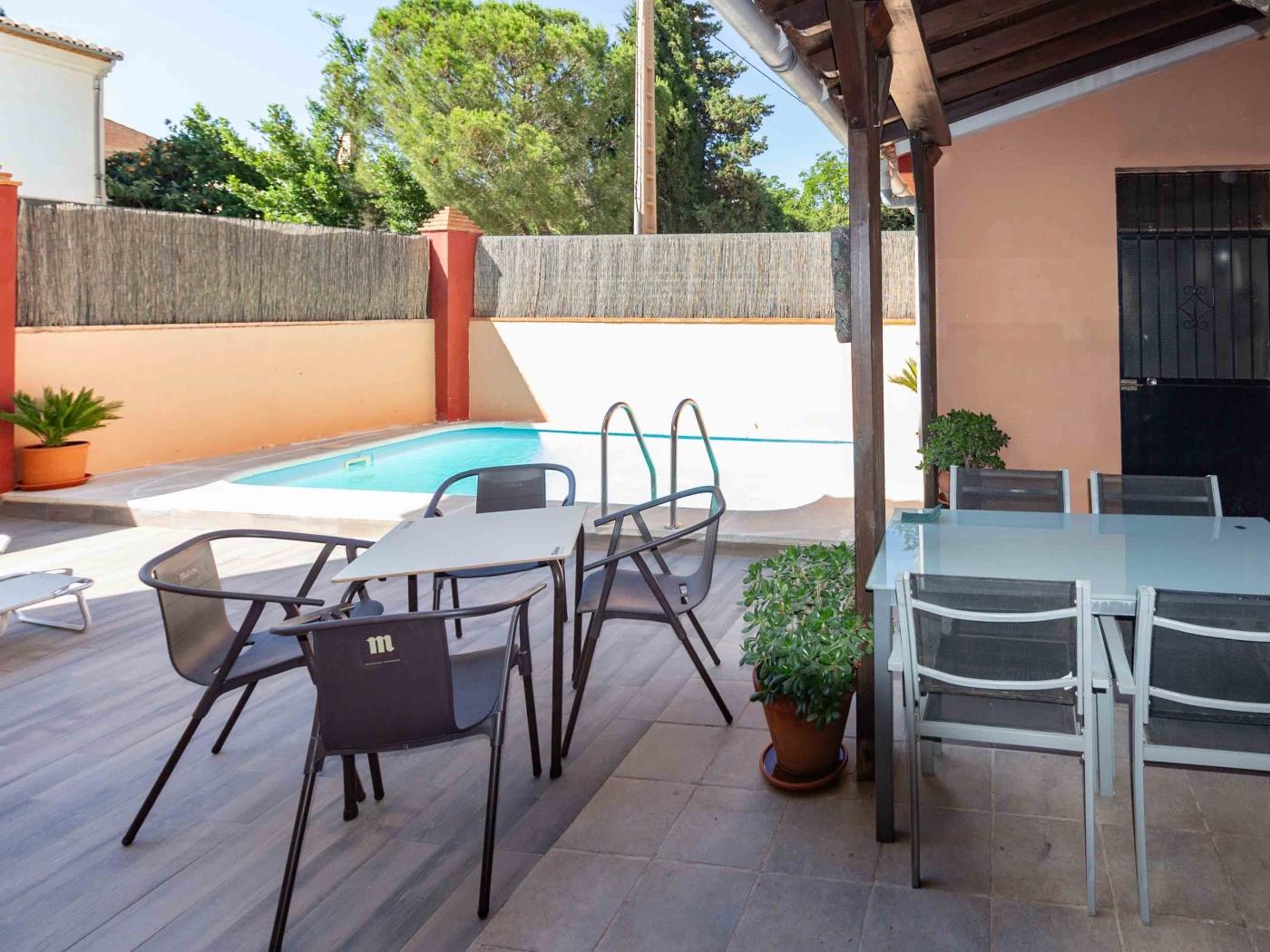 Casa con barbacoa y piscina en Dúrcal