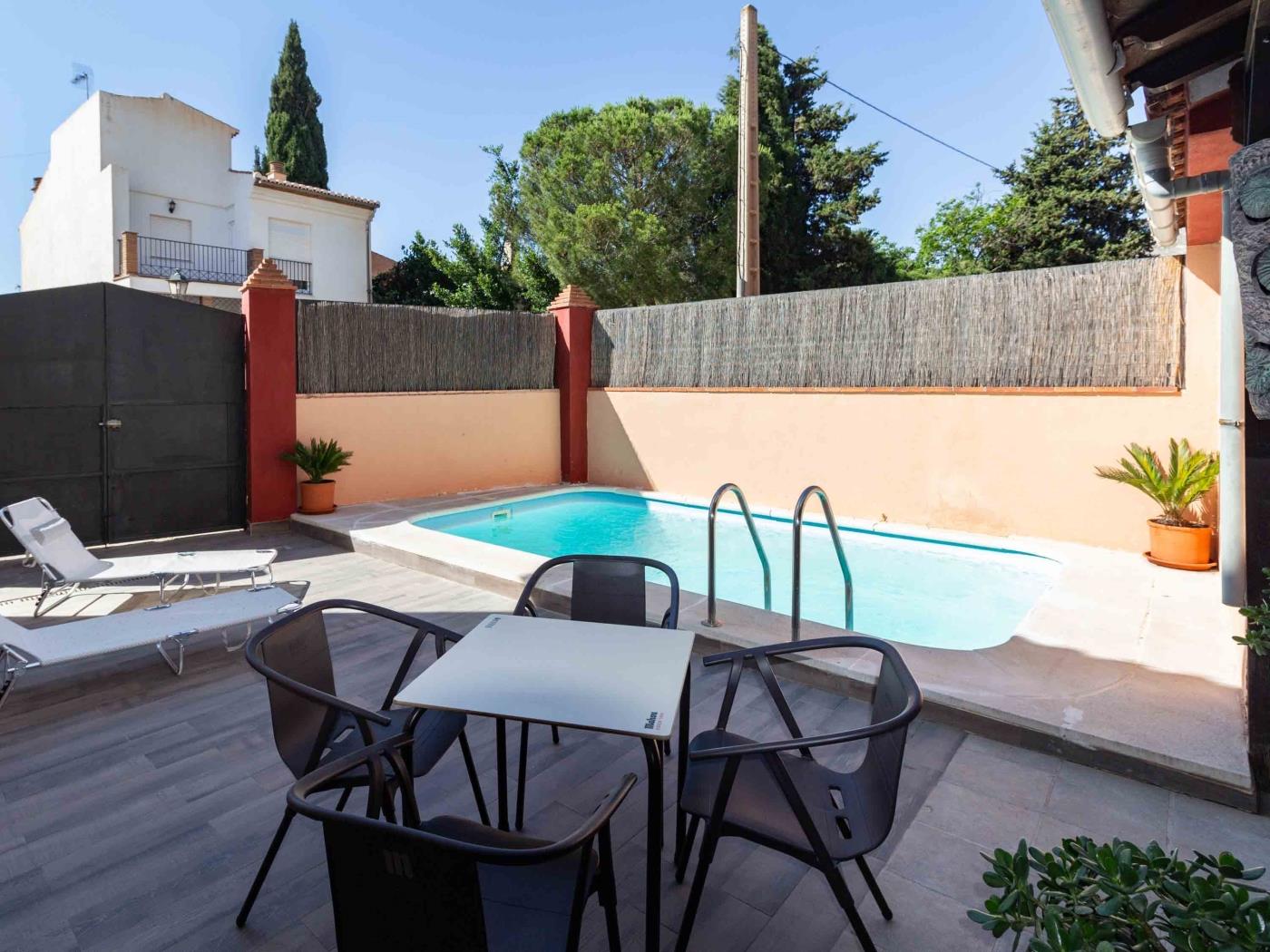 Casa con barbacoa y piscina en Dúrcal