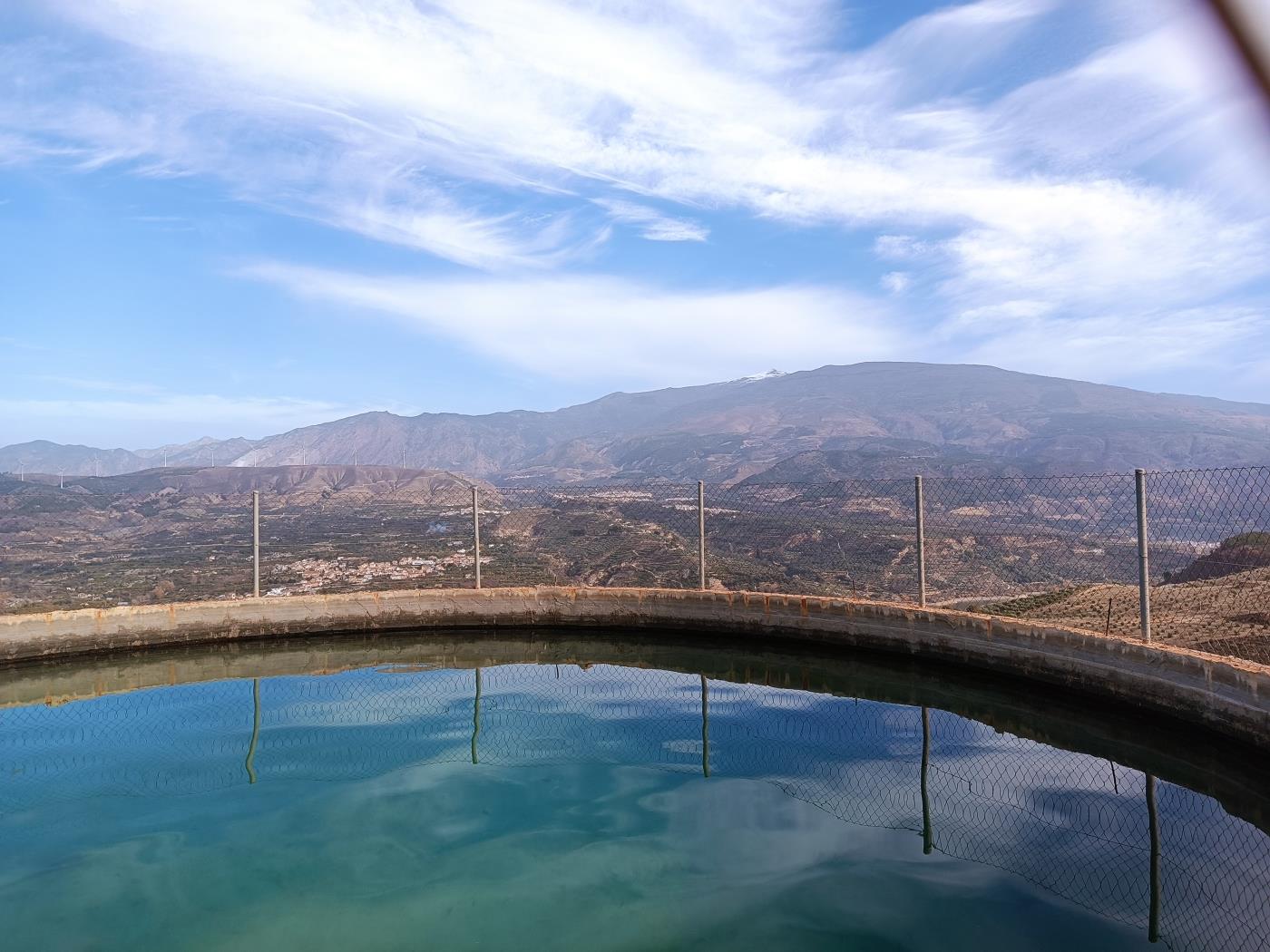 Finca de naranjos con pequeña nave de aperos en Restábal