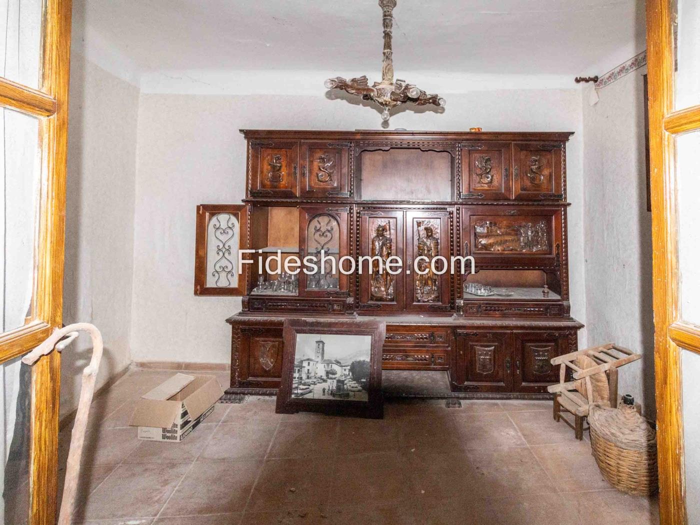 Townhouse with large garden area in Dúrcal