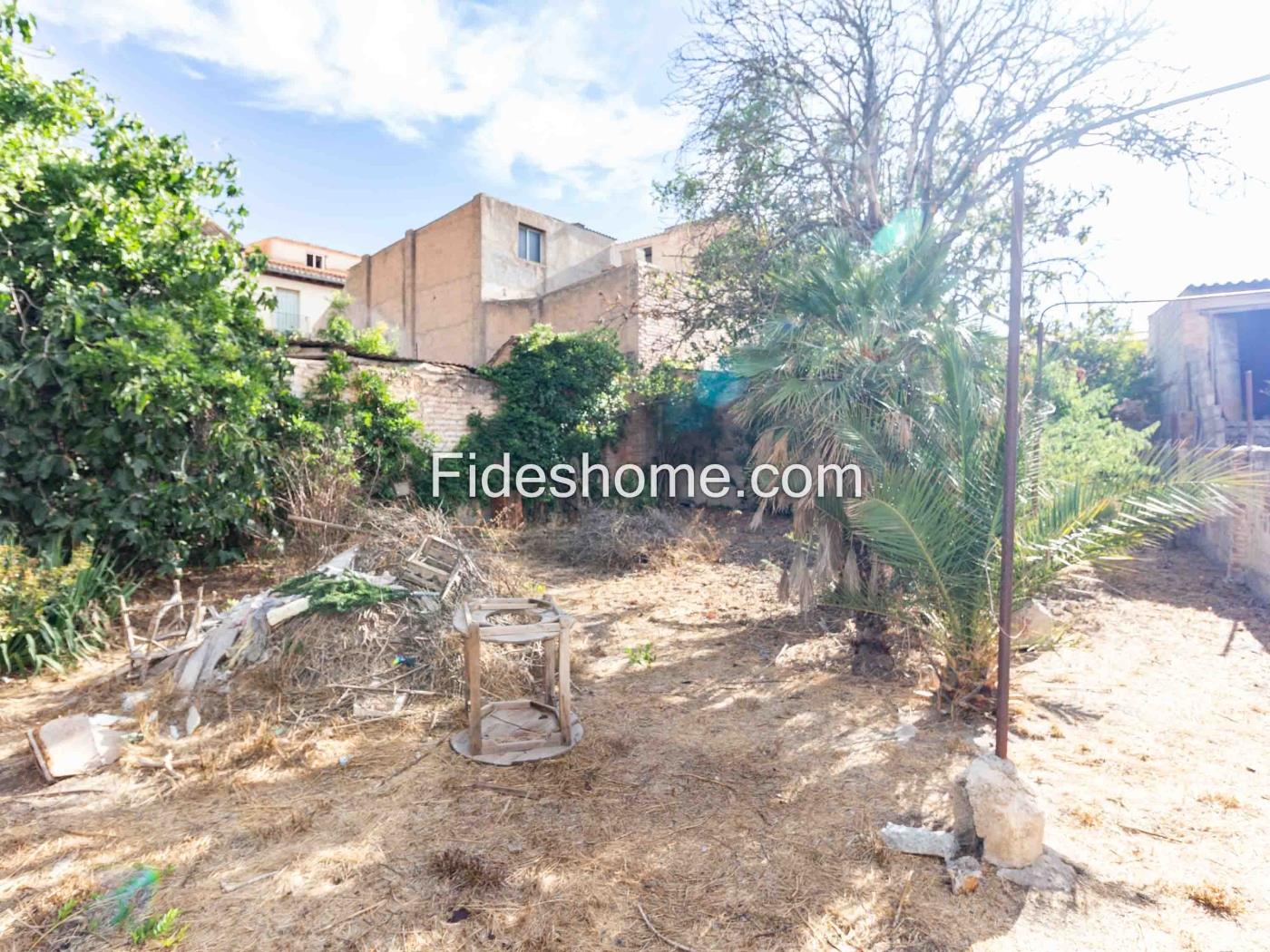 Townhouse with large garden area in Dúrcal