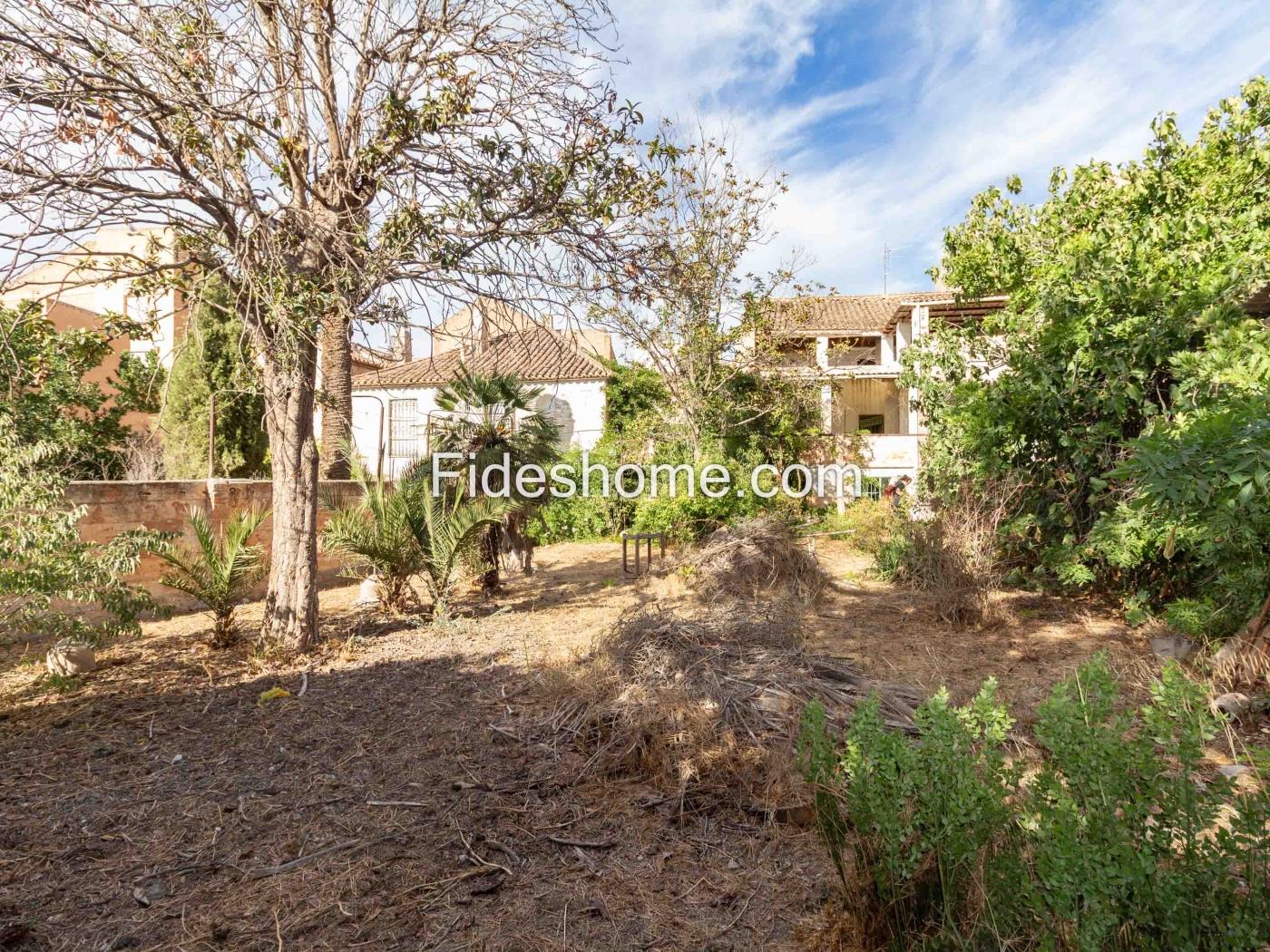 Maison de ville avec grand jardin à Dúrcal