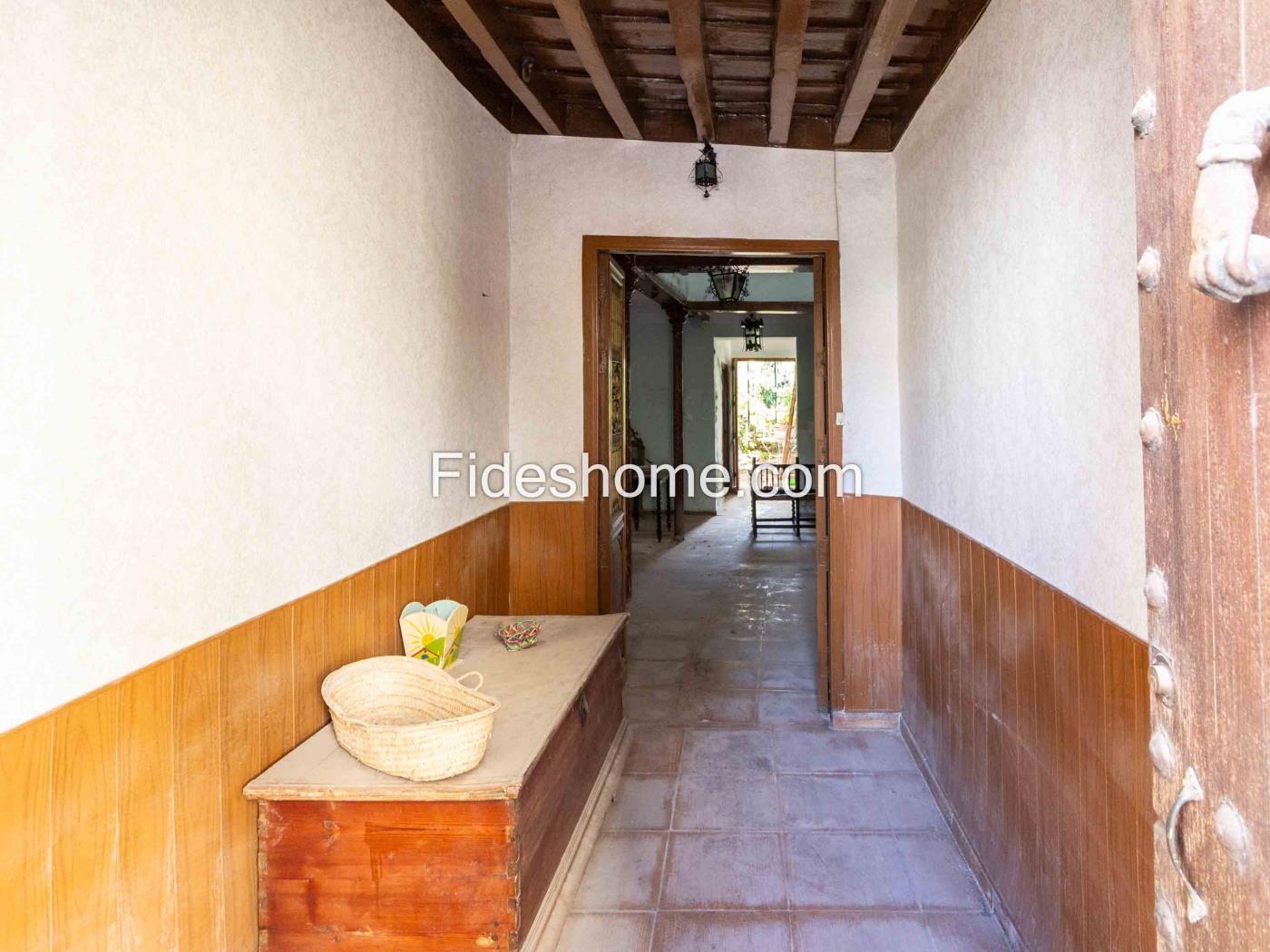 Townhouse with large garden area in Dúrcal