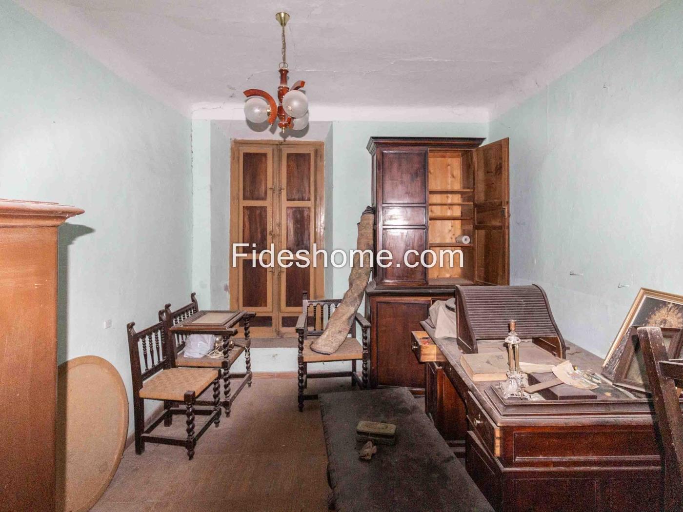 Townhouse with large garden area in Dúrcal