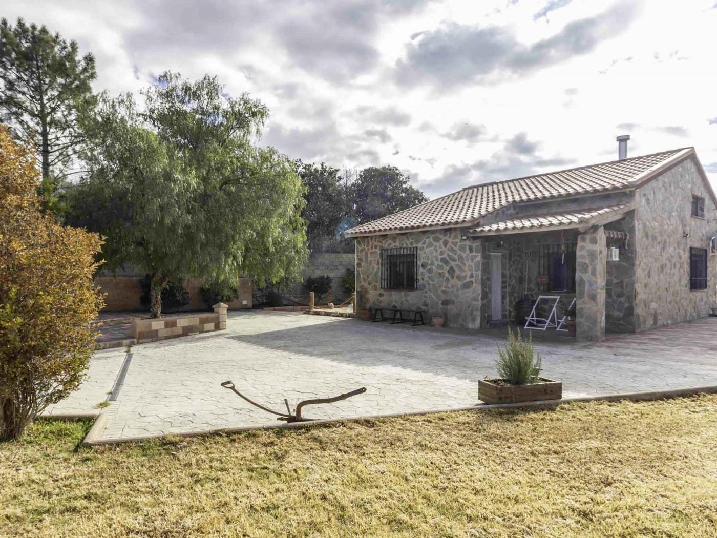 Farmhouse with pool and garden in Dúrcal