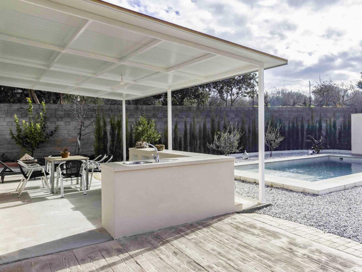 Farmhouse with pool and garden in Dúrcal