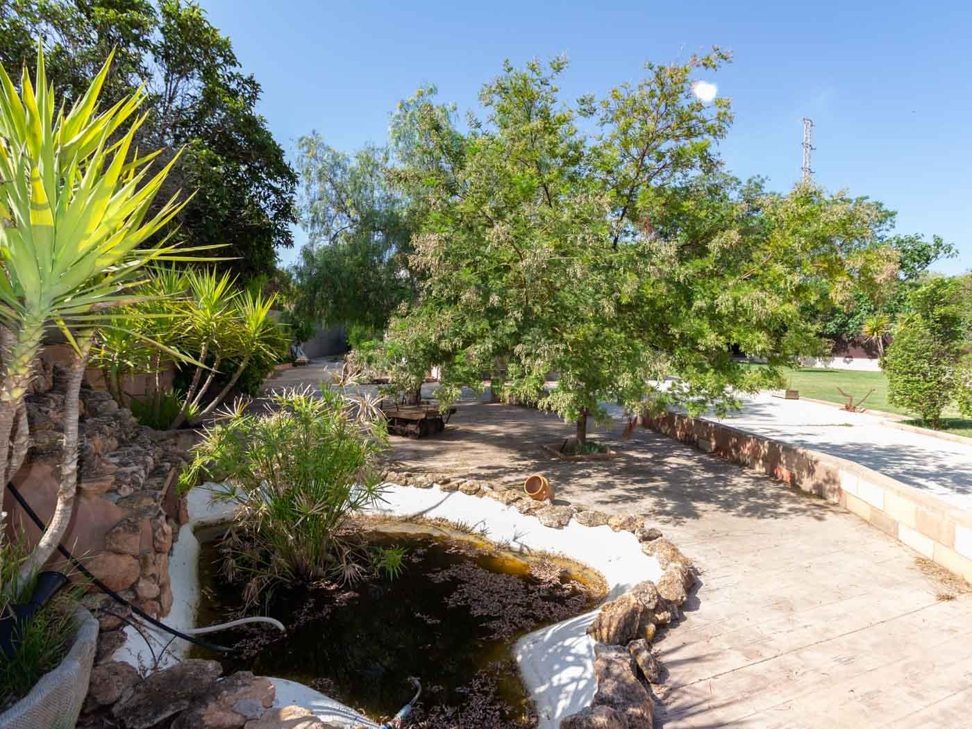 Cortijo con piscina y jardín en Dúrcal