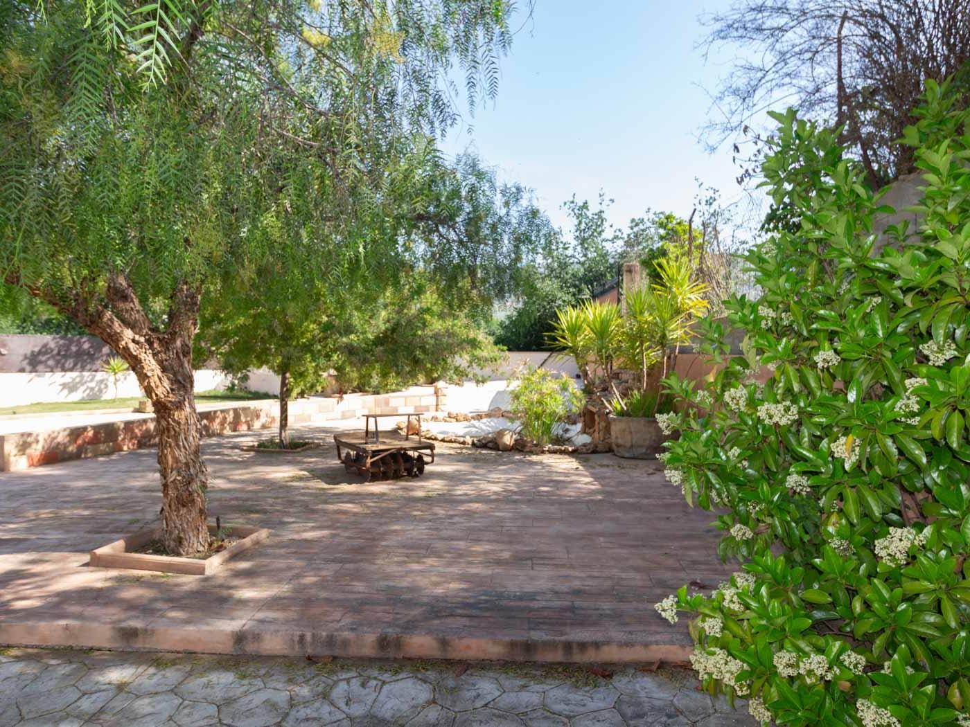 Cortijo con piscina y jardín en Dúrcal