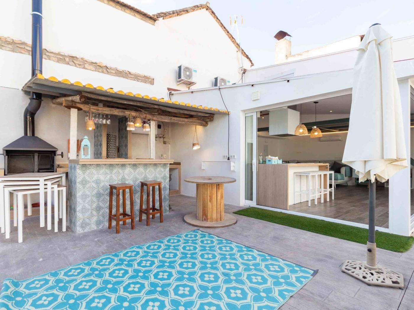 Kleines Haus mit Garten und Pool, ideal für Paare in Atarfe