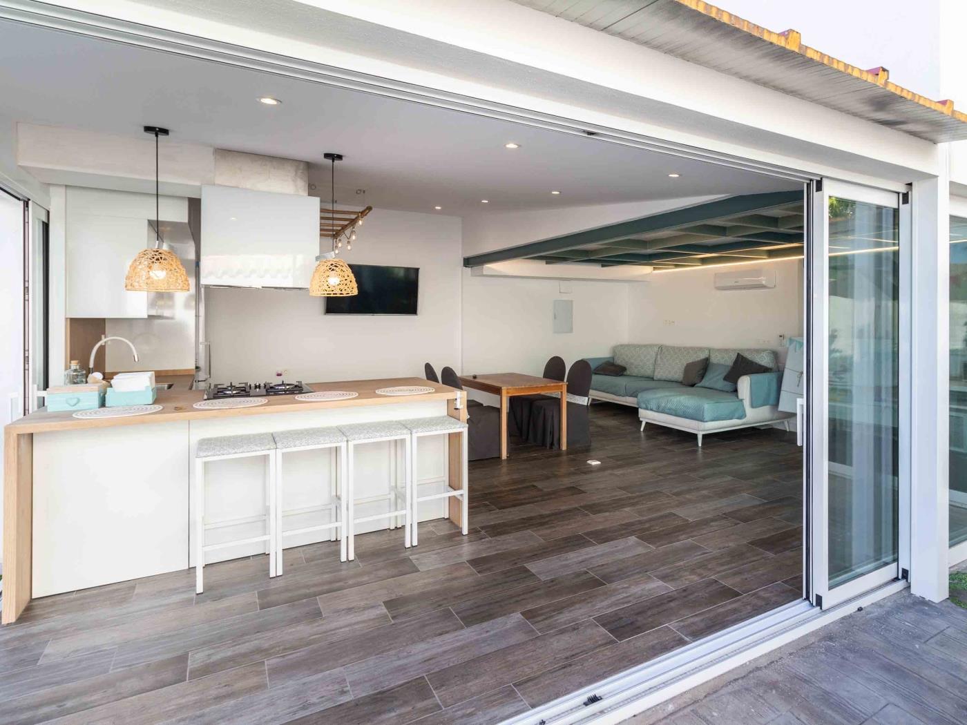 Kleines Haus mit Garten und Pool, ideal für Paare in Atarfe