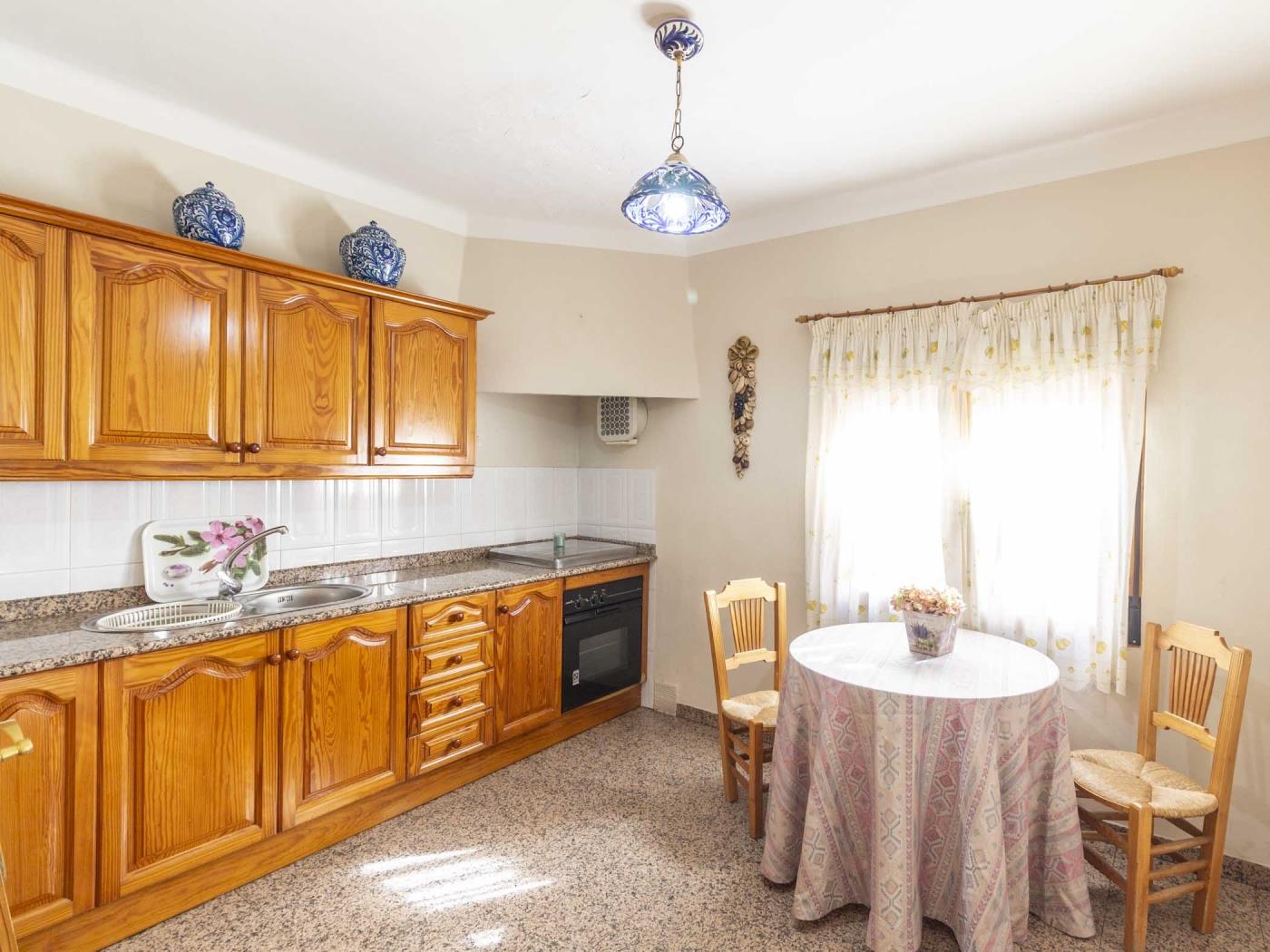 Luminosa casa de pueblo con patio en Dúrcal en Dúrcal