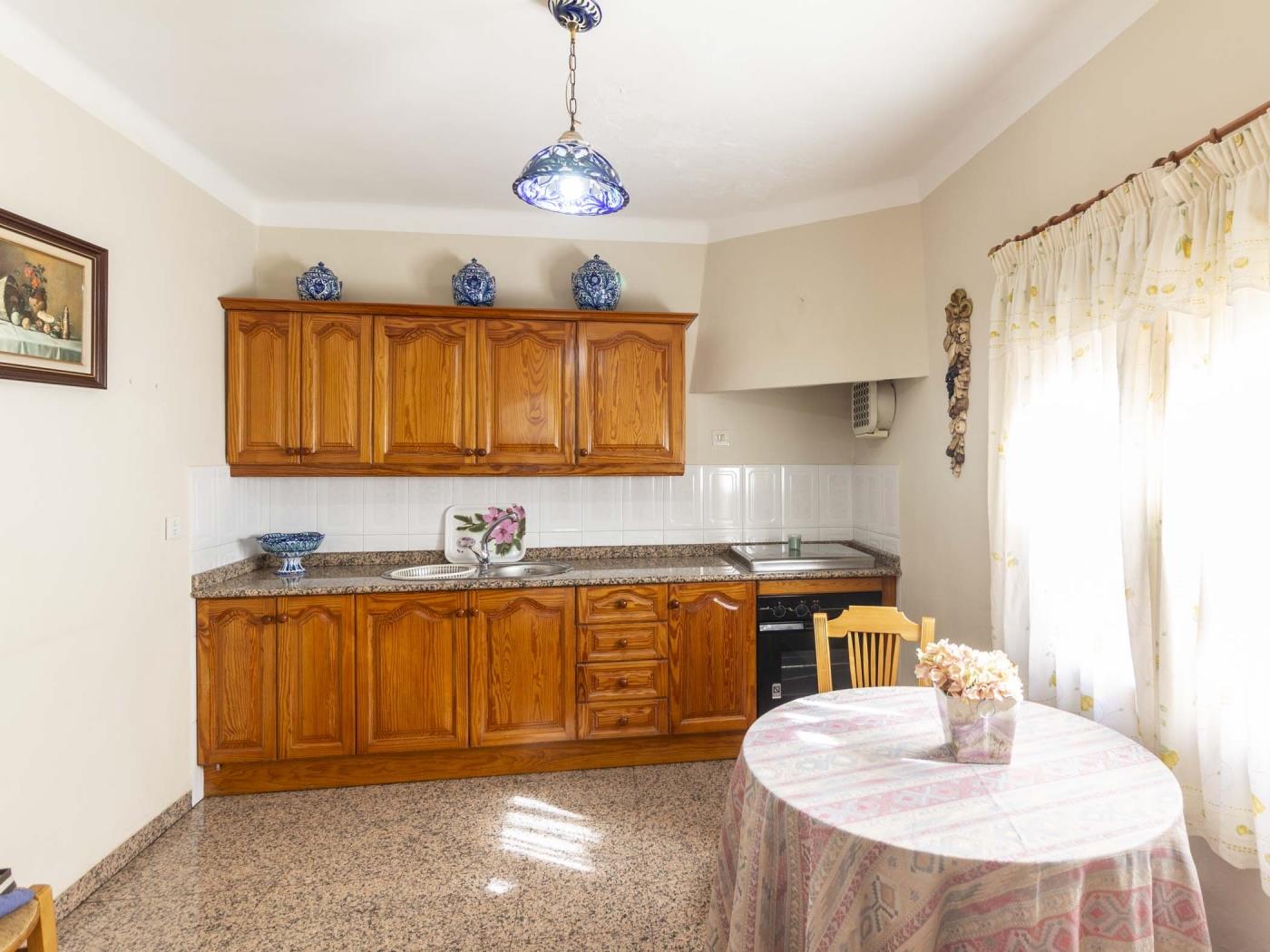 Luminosa casa de pueblo con patio en Dúrcal en Dúrcal