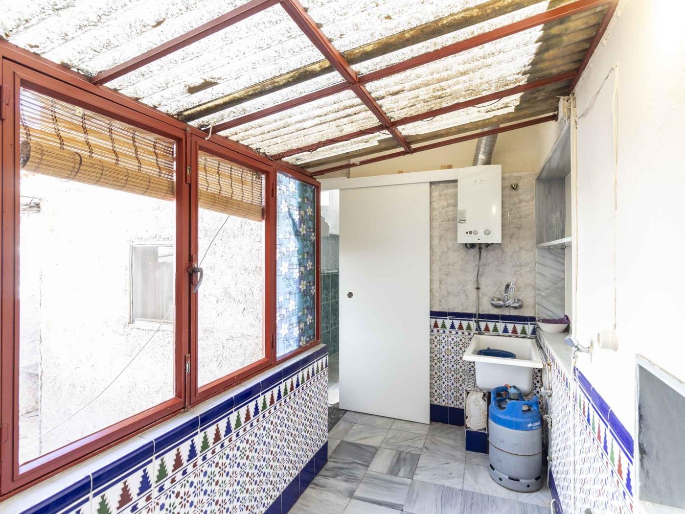 Luminosa casa de pueblo con patio en Dúrcal en Dúrcal