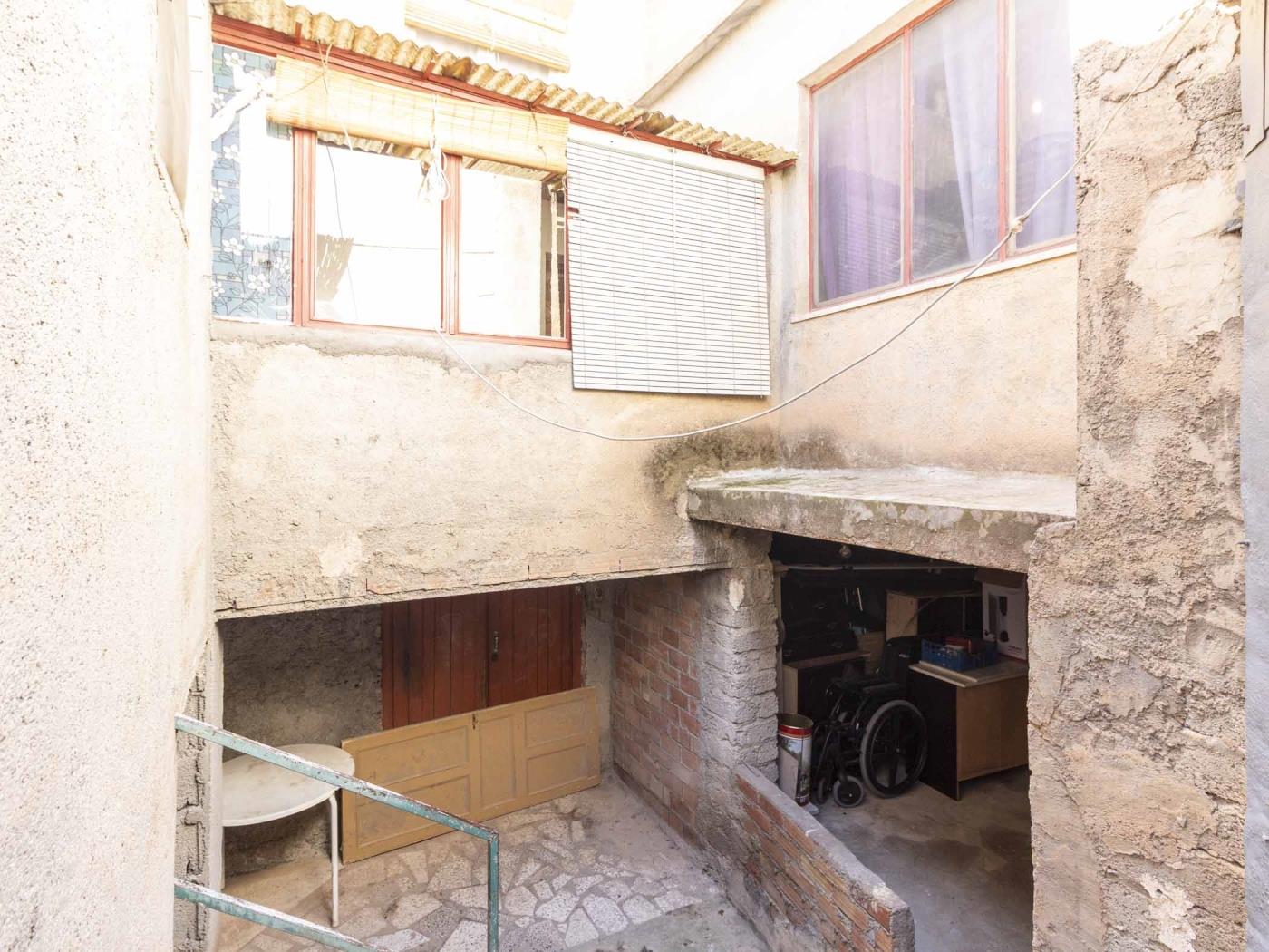 Luminosa casa de pueblo con patio en Dúrcal en Dúrcal