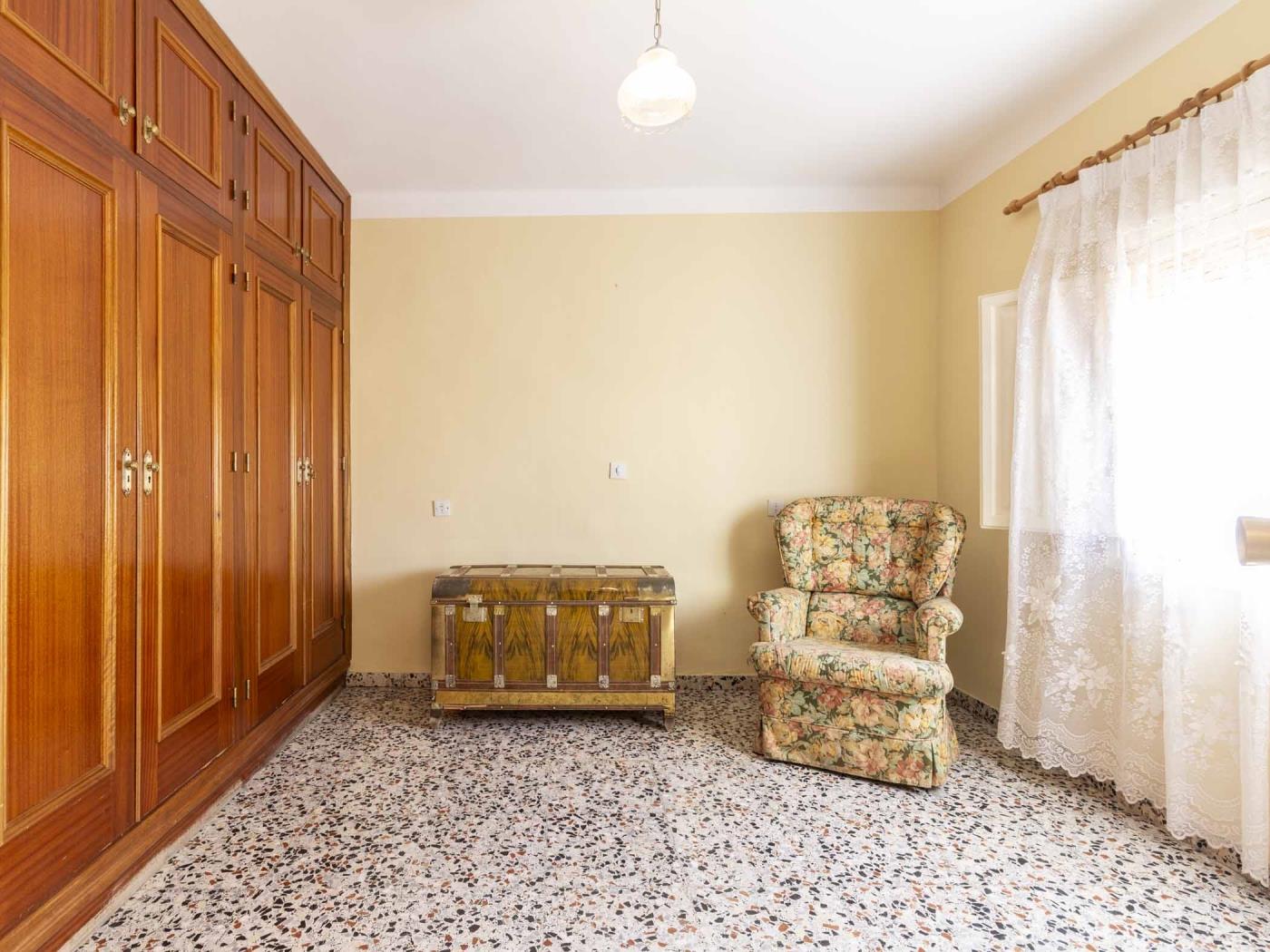 Luminosa casa de pueblo con patio en Dúrcal en Dúrcal
