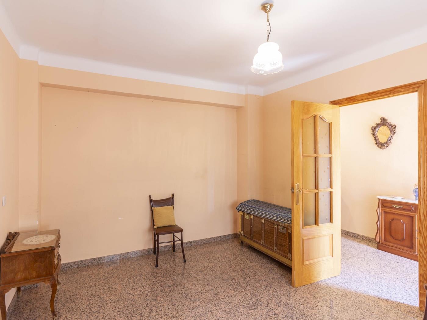 Luminosa casa de pueblo con patio en Dúrcal en Dúrcal