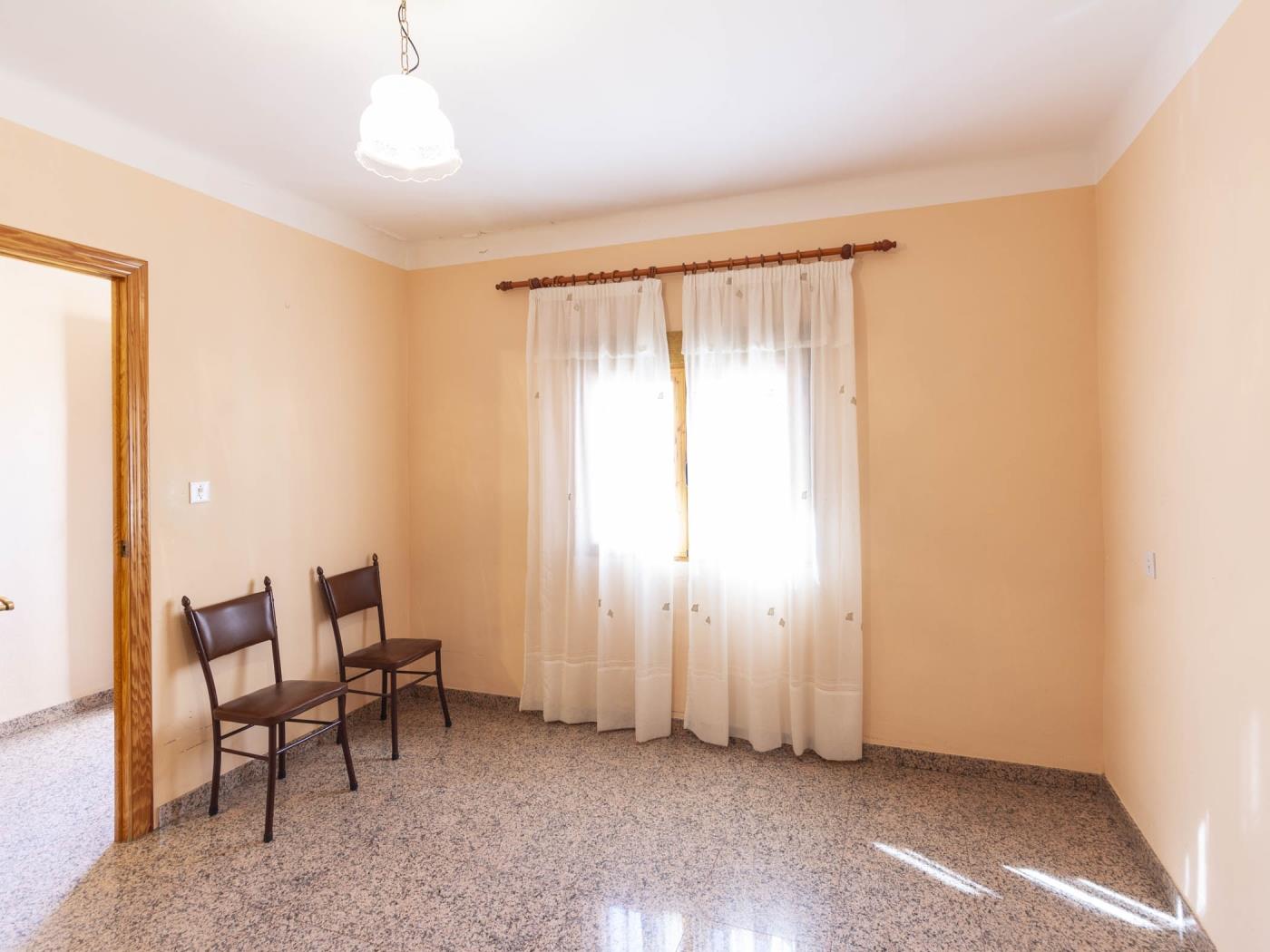 Luminosa casa de pueblo con patio en Dúrcal en Dúrcal