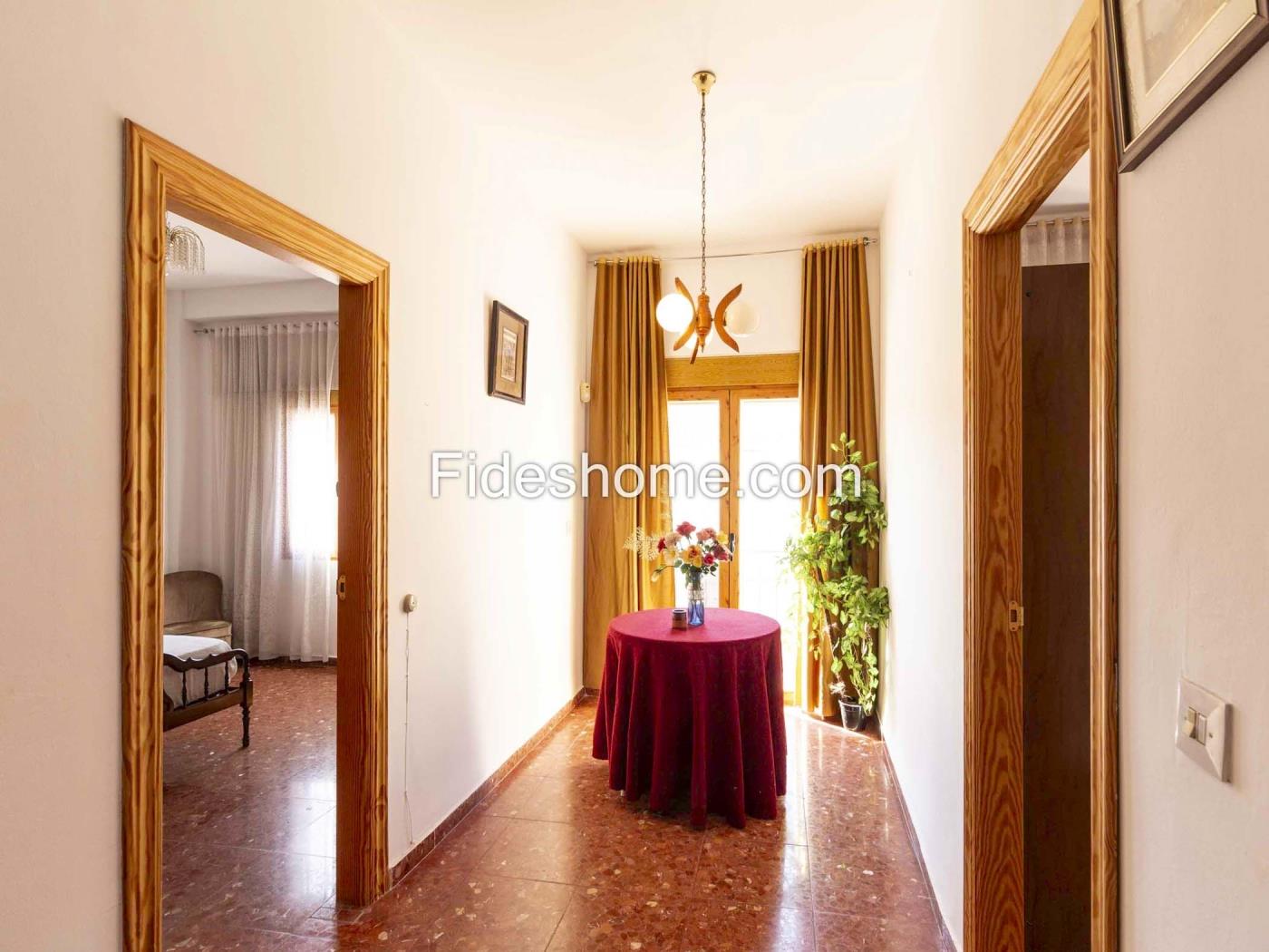 Ruim en Licht Huis met Terrassen in Dúrcal .en Dúrcal