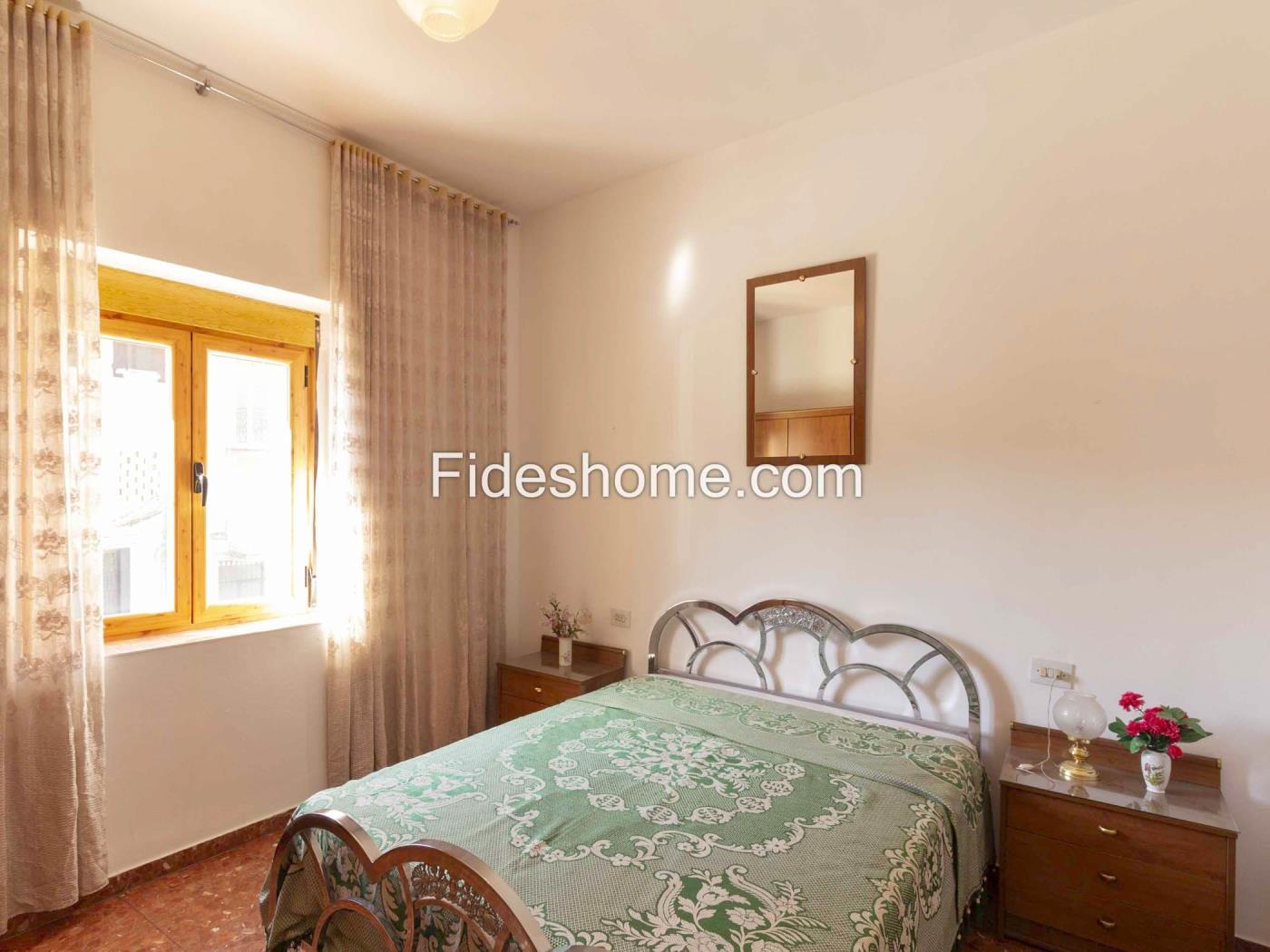 Ruim en Licht Huis met Terrassen in Dúrcal .en Dúrcal