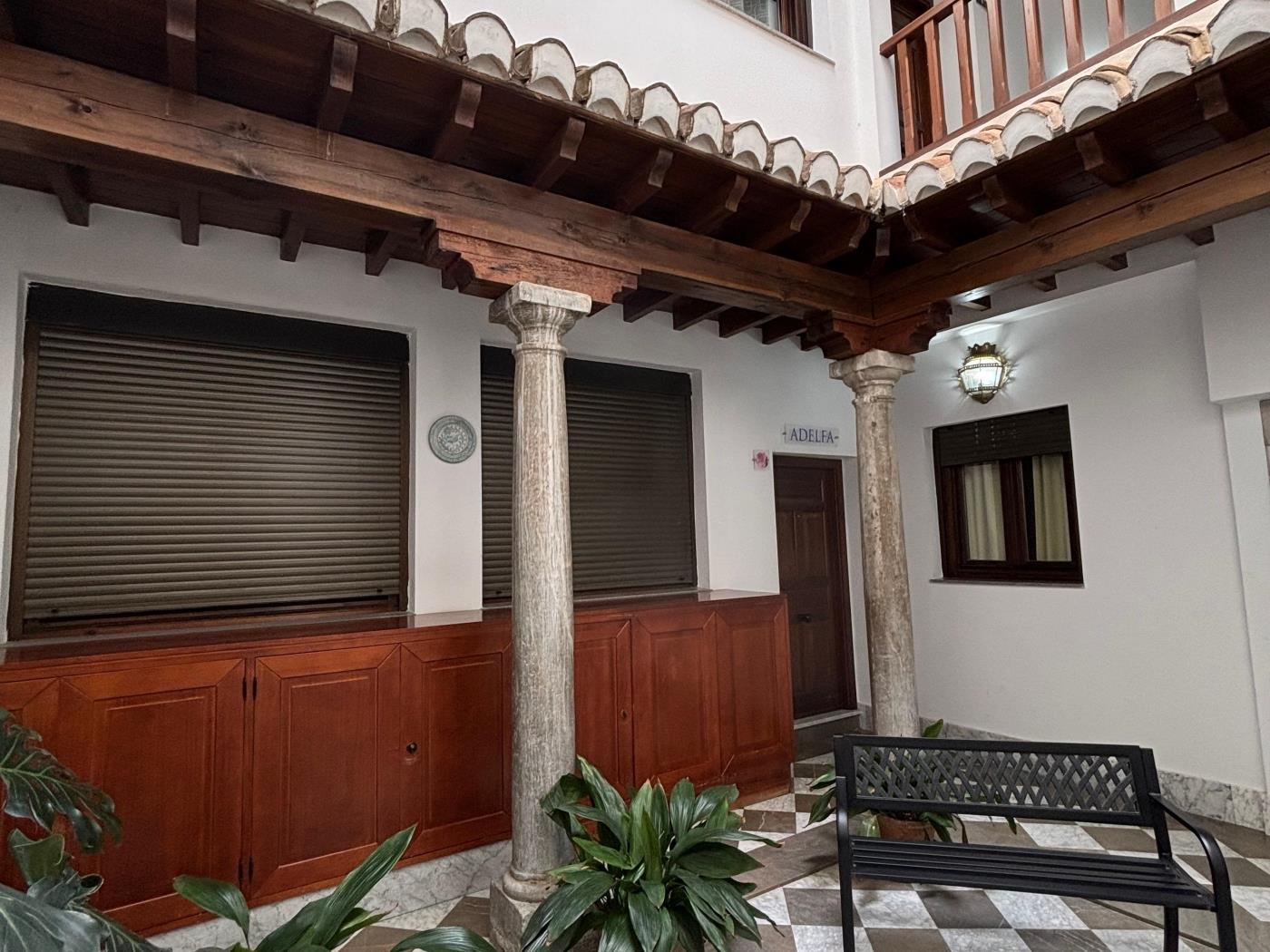 Appartement Adelfa en plein centre avec Wi-Fi à Granada