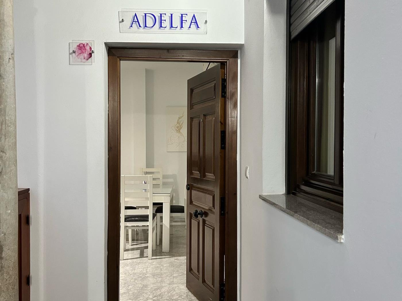 Appartement Adelfa en plein centre avec Wi-Fi à Granada