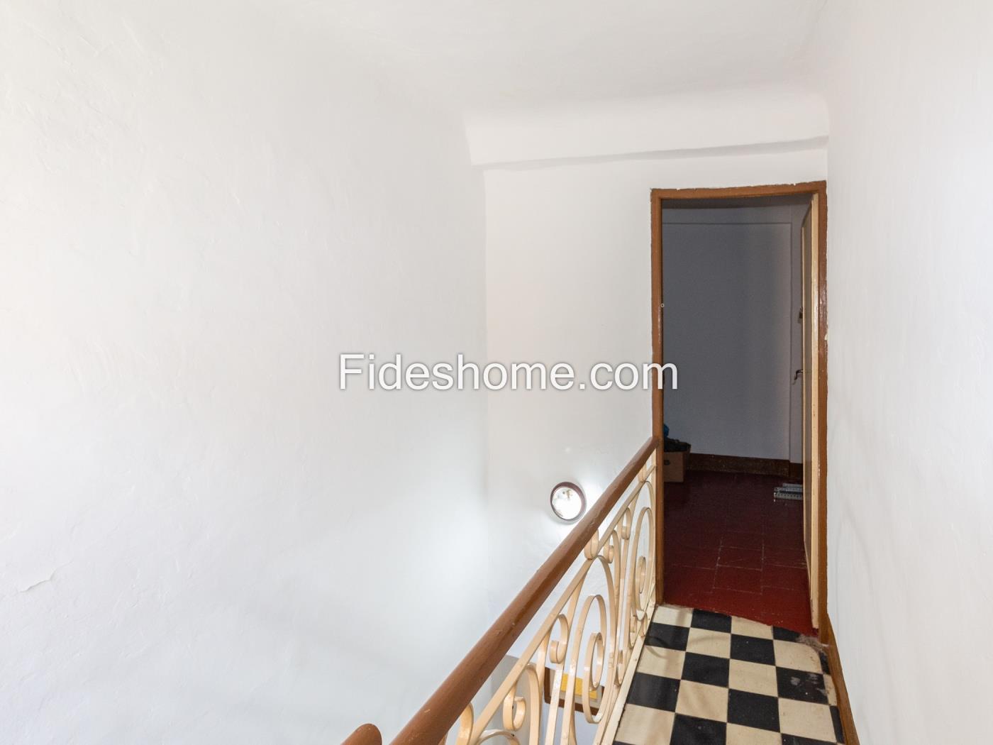 Wonen en werken in het hart van Dúrcal .en Dúrcal
