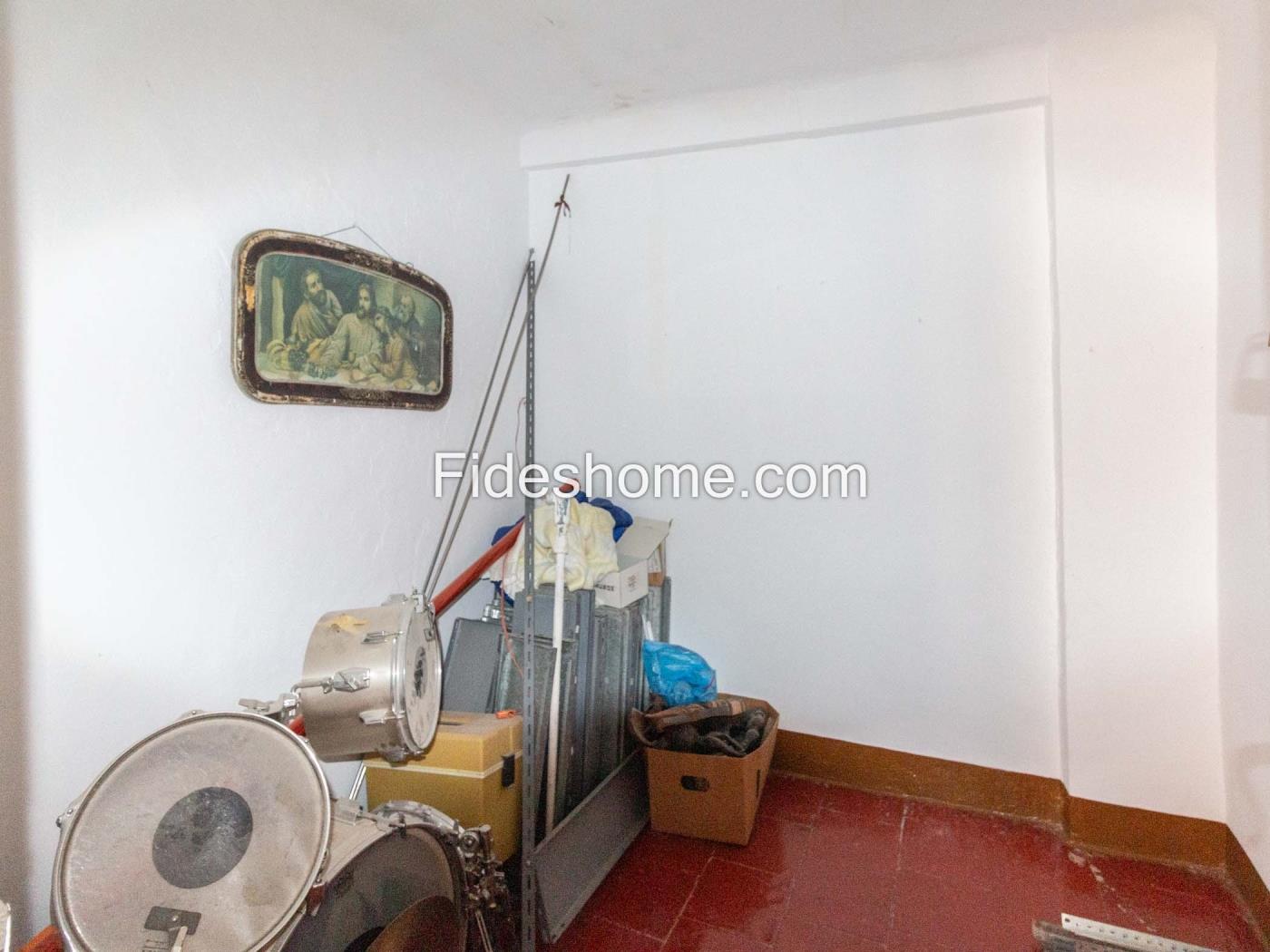Wonen en werken in het hart van Dúrcal .en Dúrcal