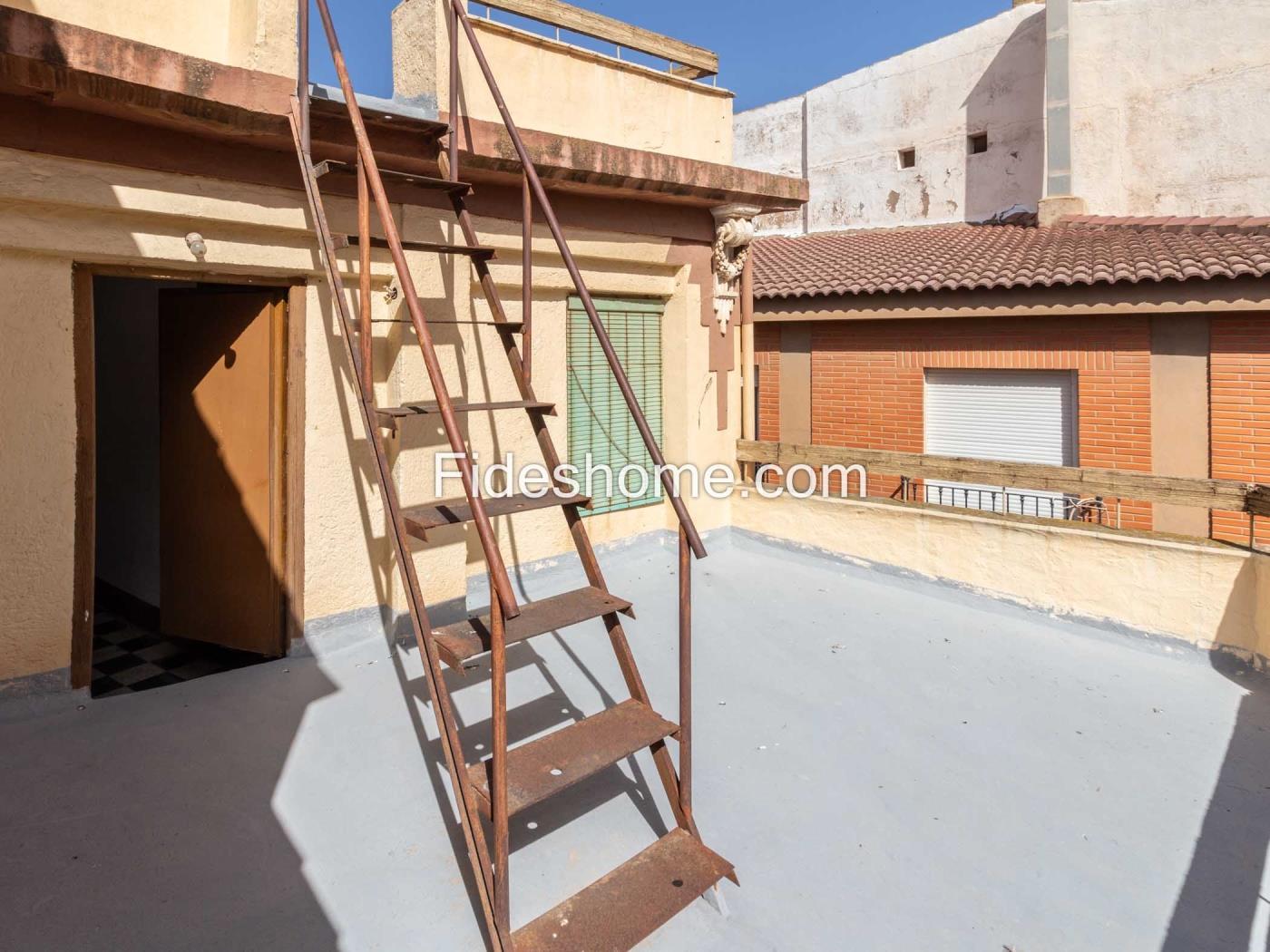 Wonen en werken in het hart van Dúrcal .en Dúrcal