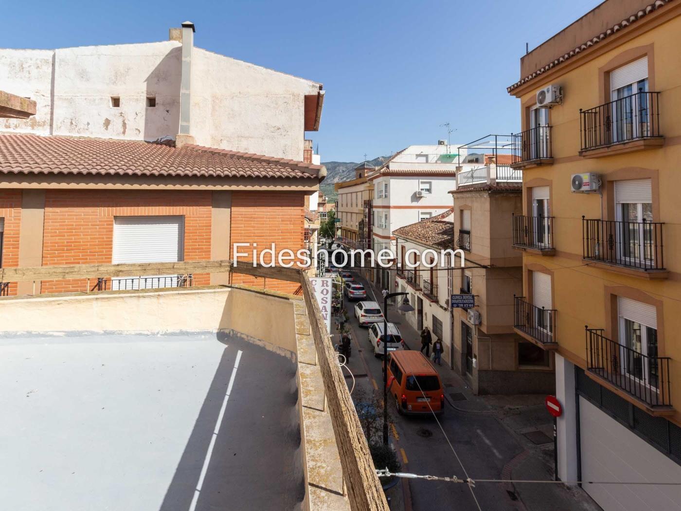 Wonen en werken in het hart van Dúrcal .en Dúrcal