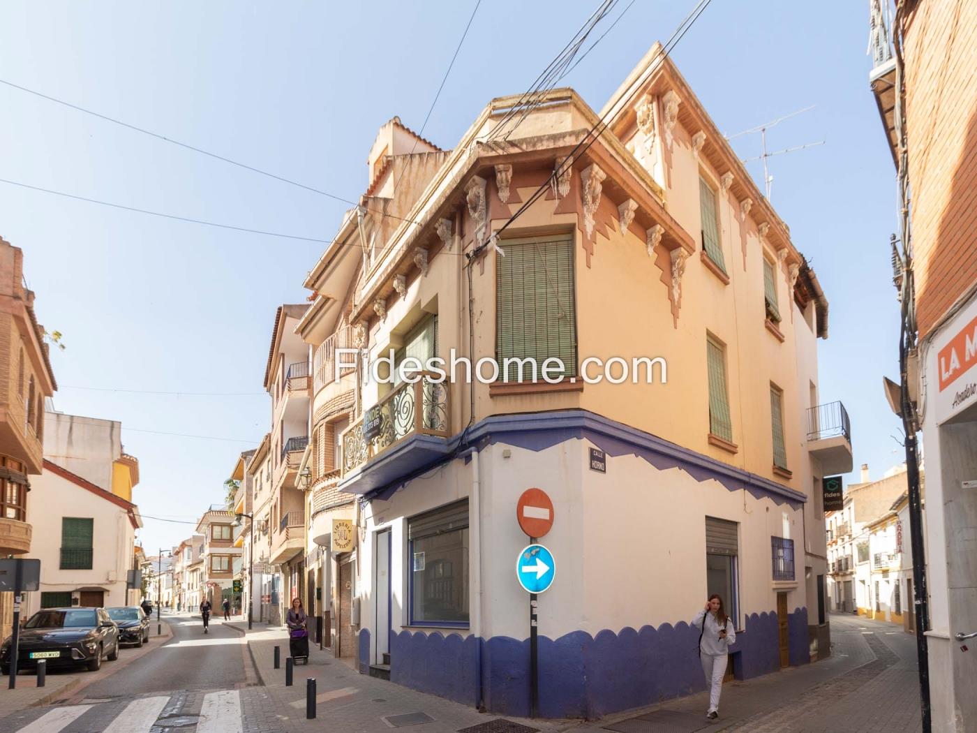 Wonen en werken in het hart van Dúrcal .en Dúrcal